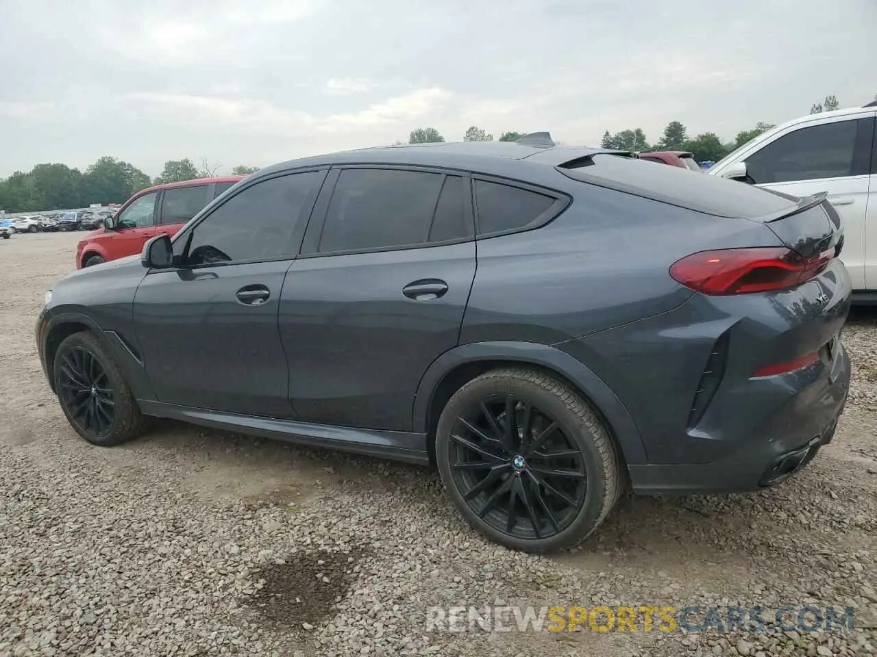 2 Photograph of a damaged car 5UXCY8C04M9D98591 BMW X6 2021