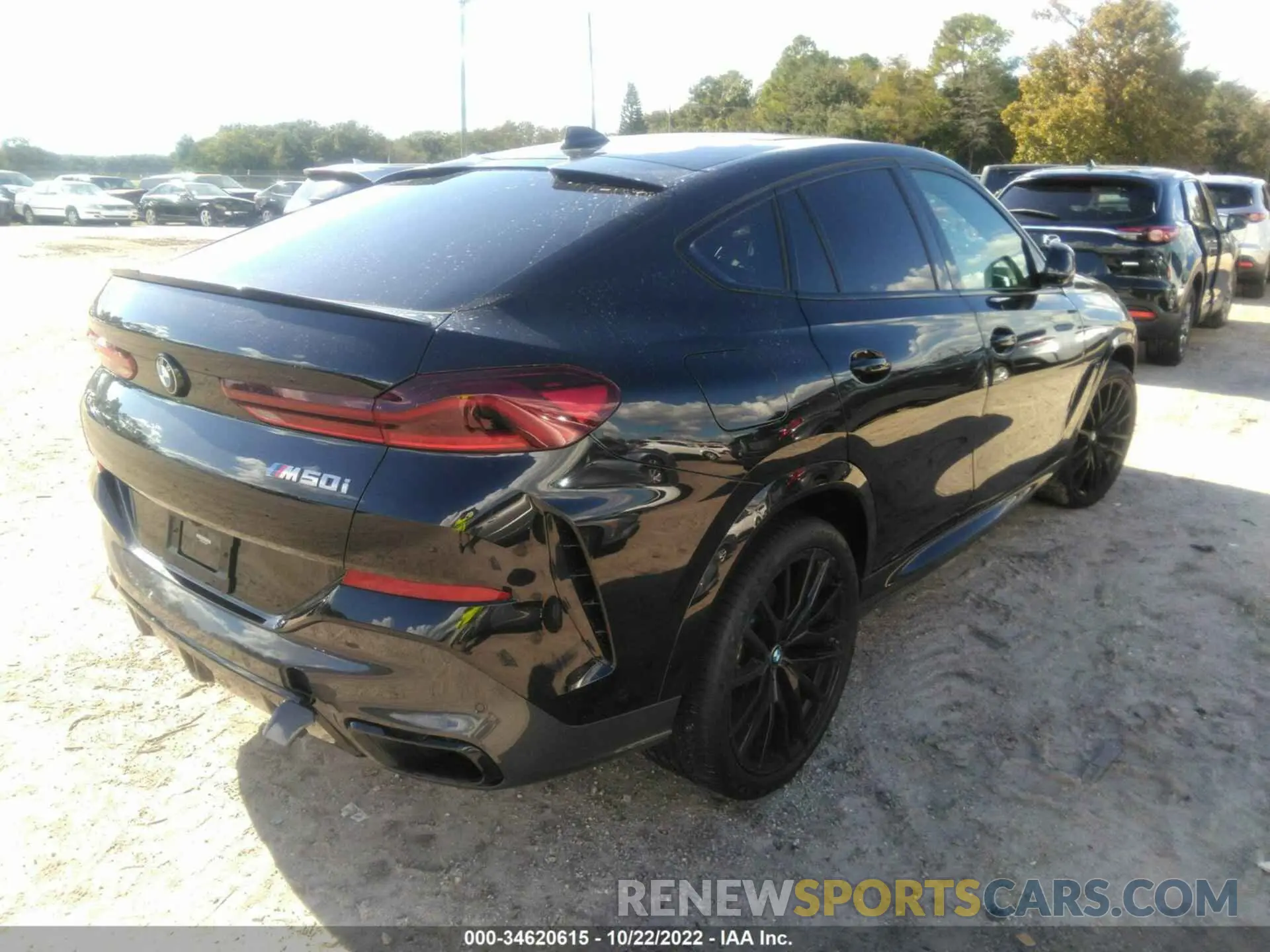 4 Photograph of a damaged car 5UXCY8C05M9E58958 BMW X6 2021
