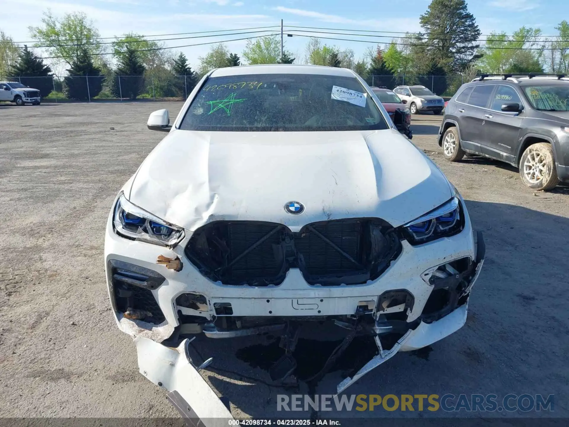 12 Фотография поврежденного автомобиля 5UXCY8C07M9E09762 BMW X6 2021