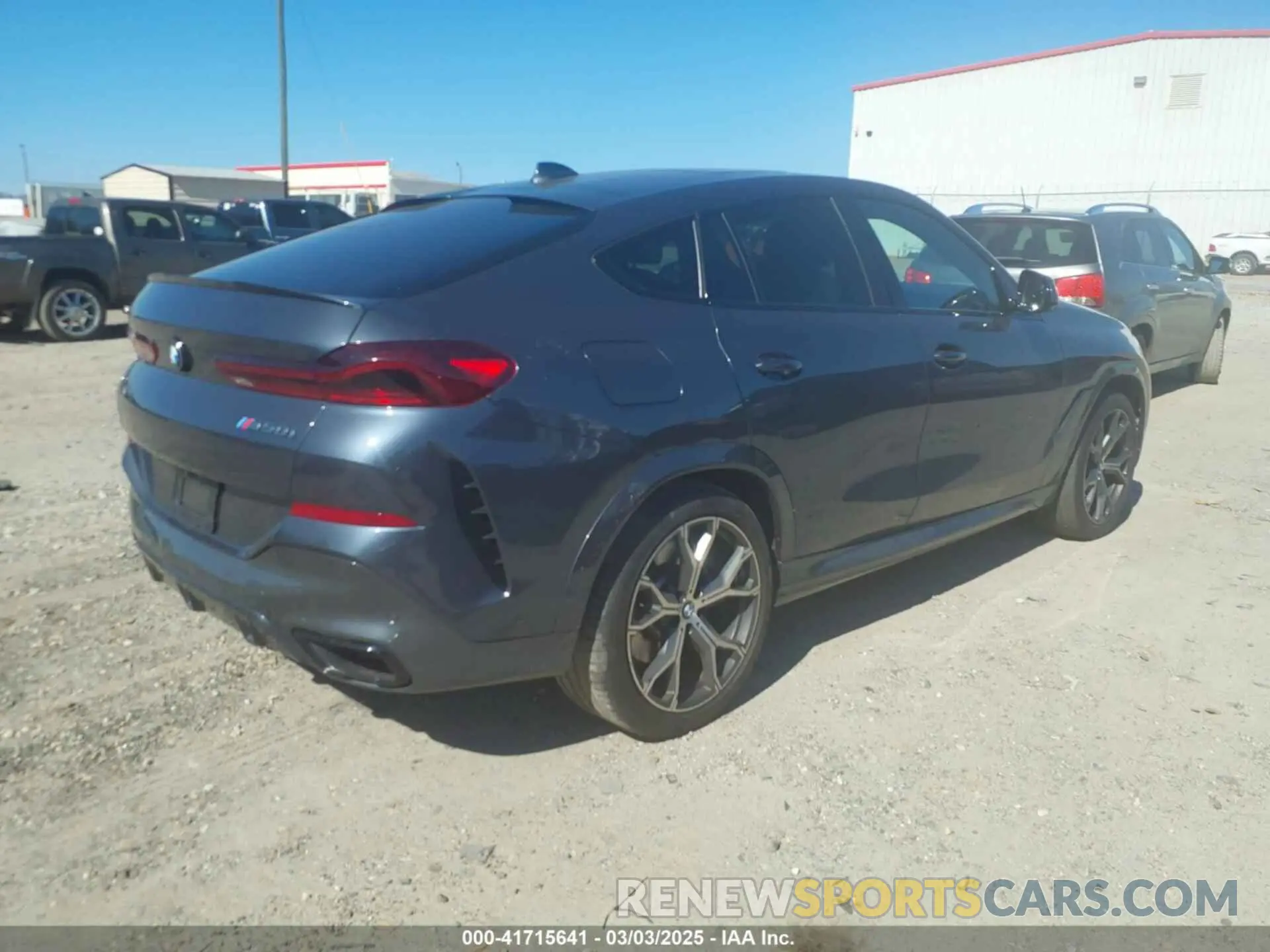 4 Фотография поврежденного автомобиля 5UXCY8C07M9E32426 BMW X6 2021
