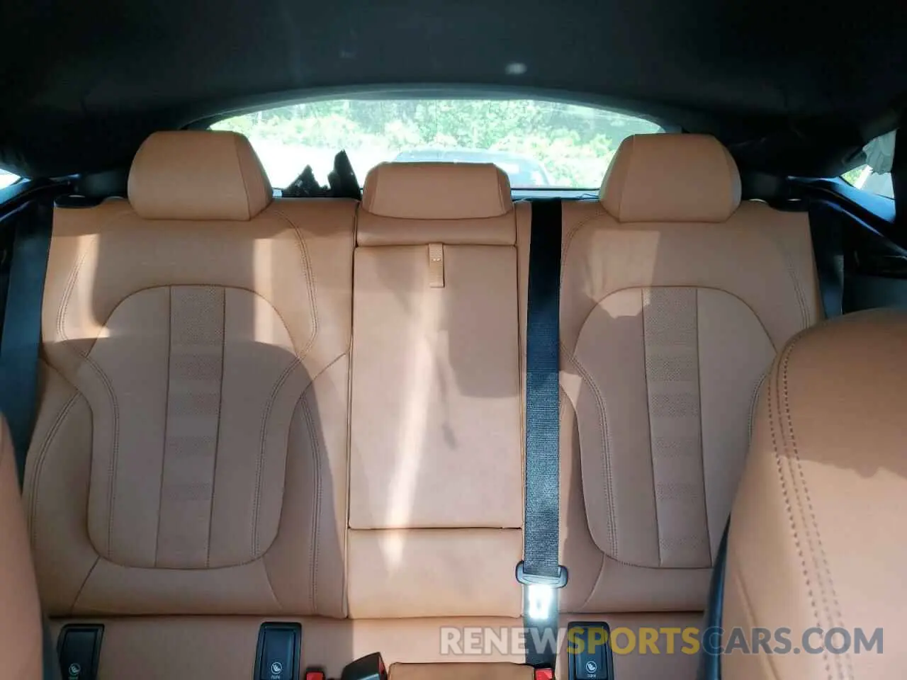 10 Фотография поврежденного автомобиля 5UXCY8C0XM9G19675 BMW X6 2021
