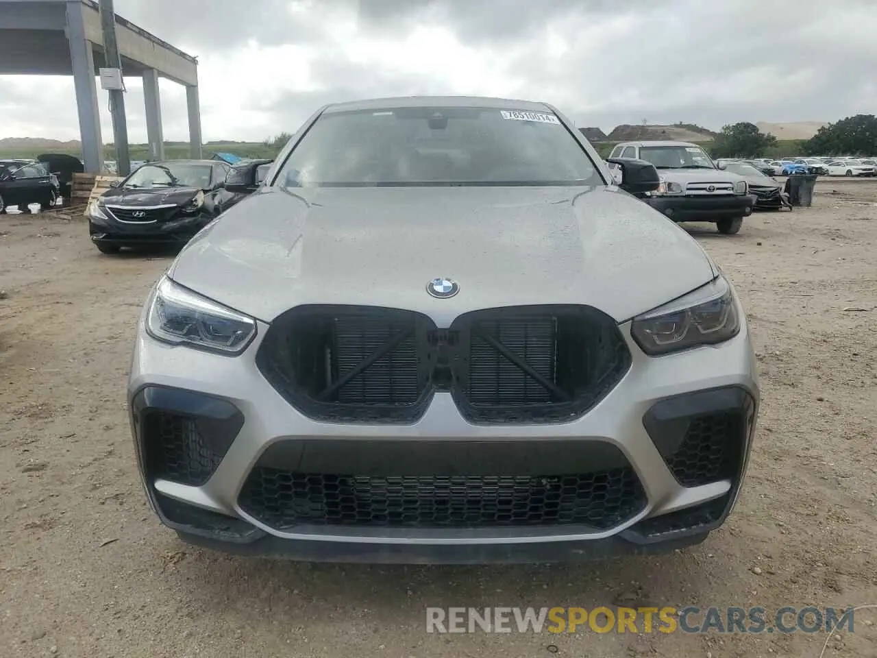 5 Photograph of a damaged car 5YMCY0C00M9F85322 BMW X6 2021