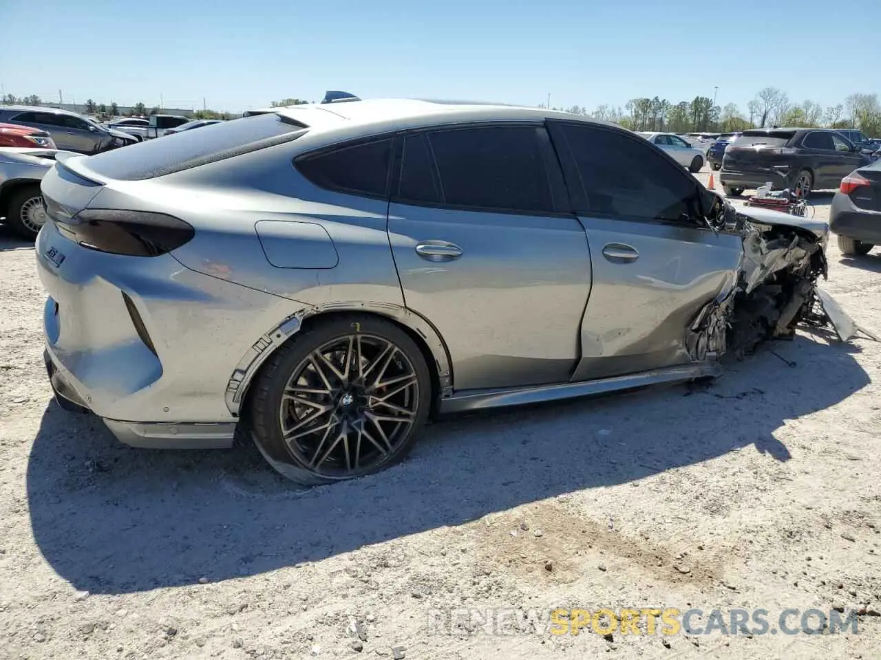 3 Фотография поврежденного автомобиля 5YMCY0C0XM9H99699 BMW X6 2021