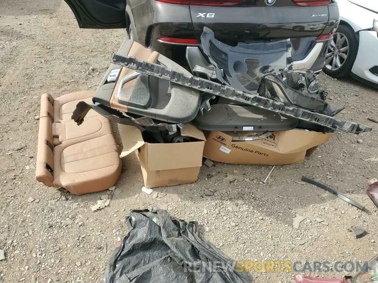 12 Фотография поврежденного автомобиля 5UXCY6C01N9K11052 BMW X6 2022
