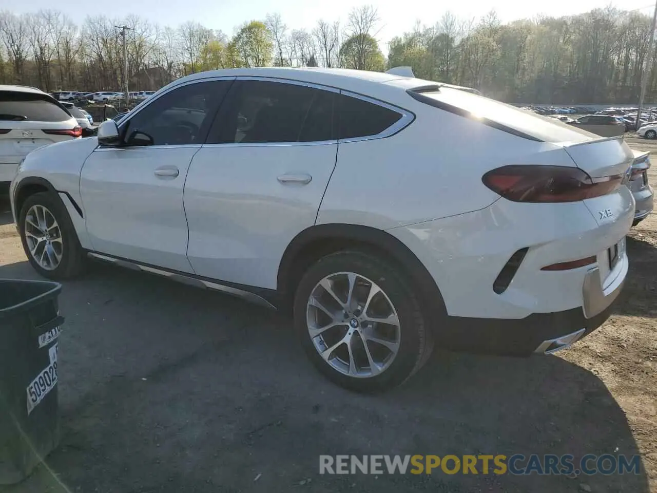 2 Photograph of a damaged car 5UXCY6C07N9J58714 BMW X6 2022