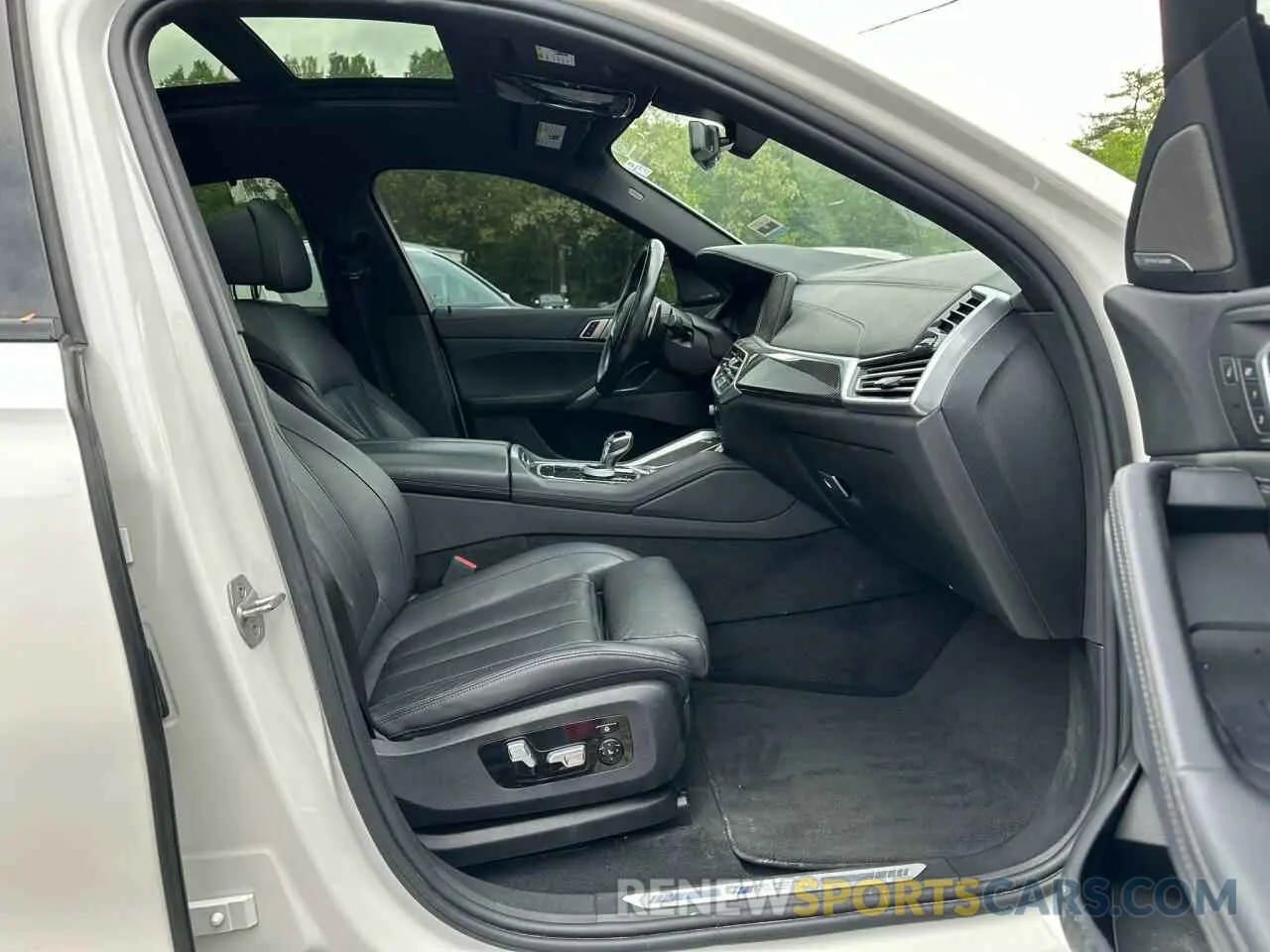 6 Фотография поврежденного автомобиля 5UXCY8C07N9J38801 BMW X6 2022