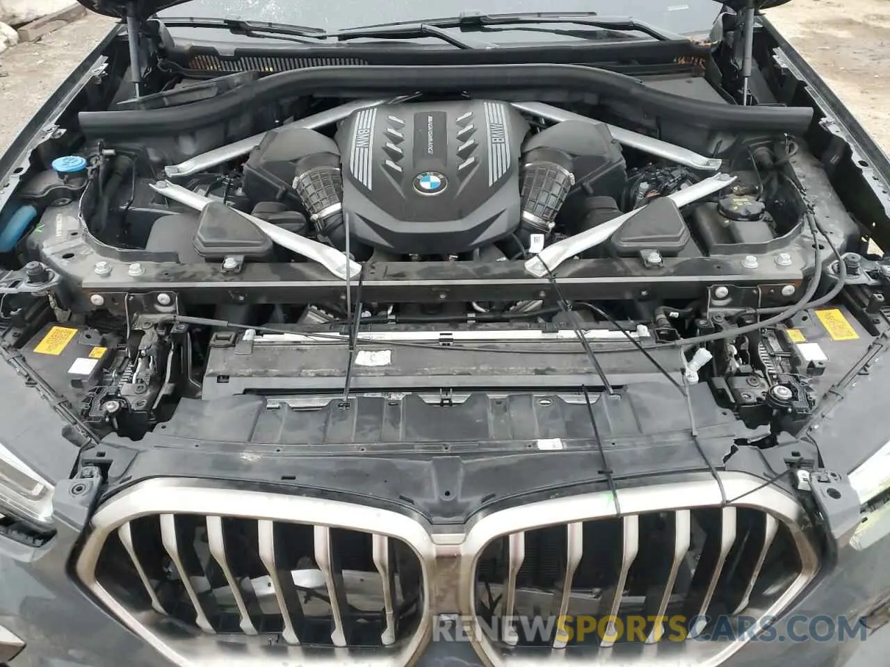 14 Photograph of a damaged car 5UXCY8C08N9N16480 BMW X6 2022