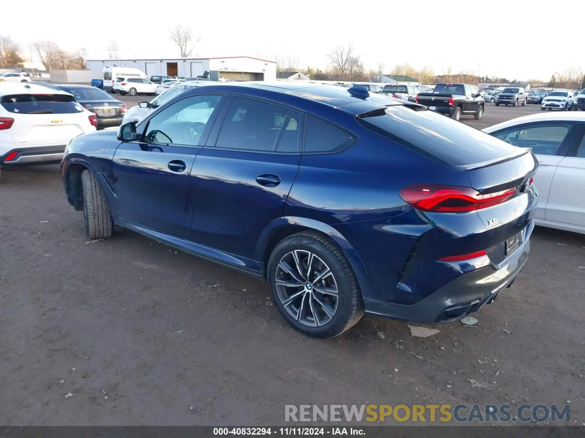3 Photograph of a damaged car 5UXCY8C0XN9K56387 BMW X6 2022