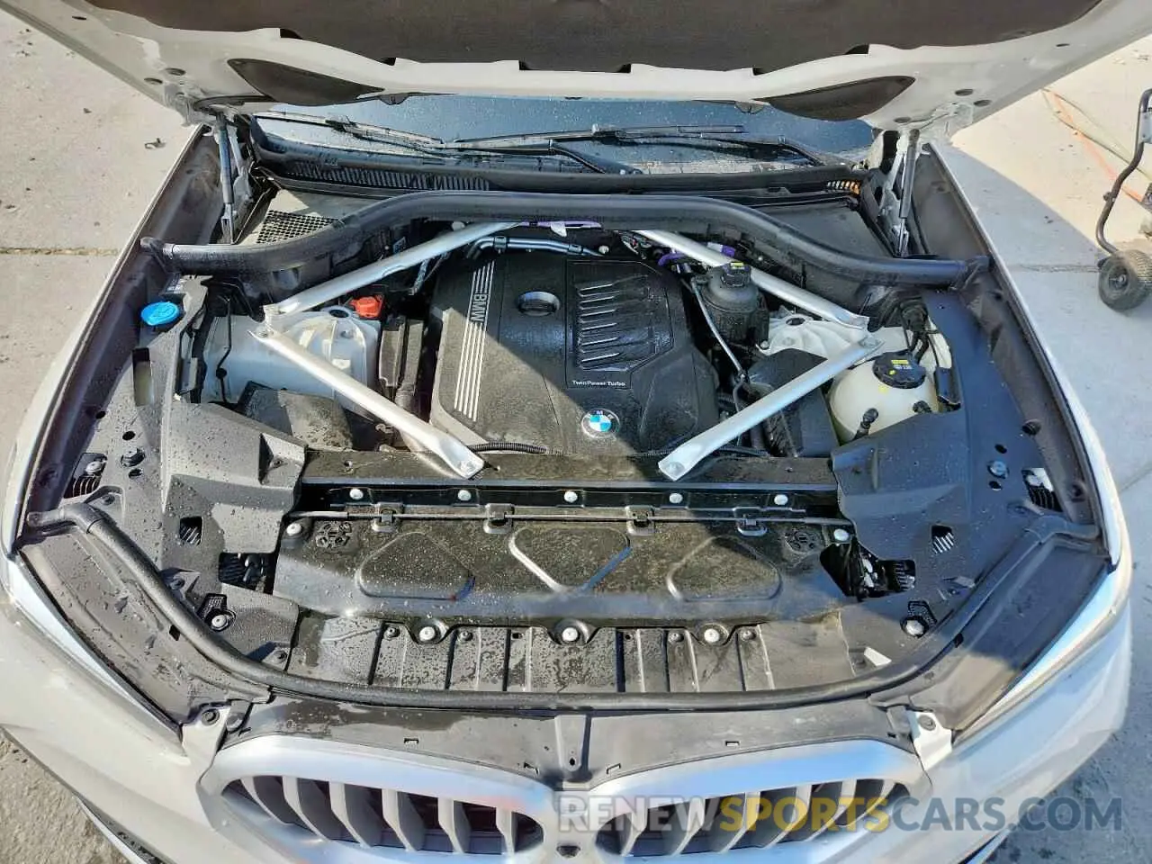 12 Photograph of a damaged car 5UXCY6C00P9N44197 BMW X6 2023