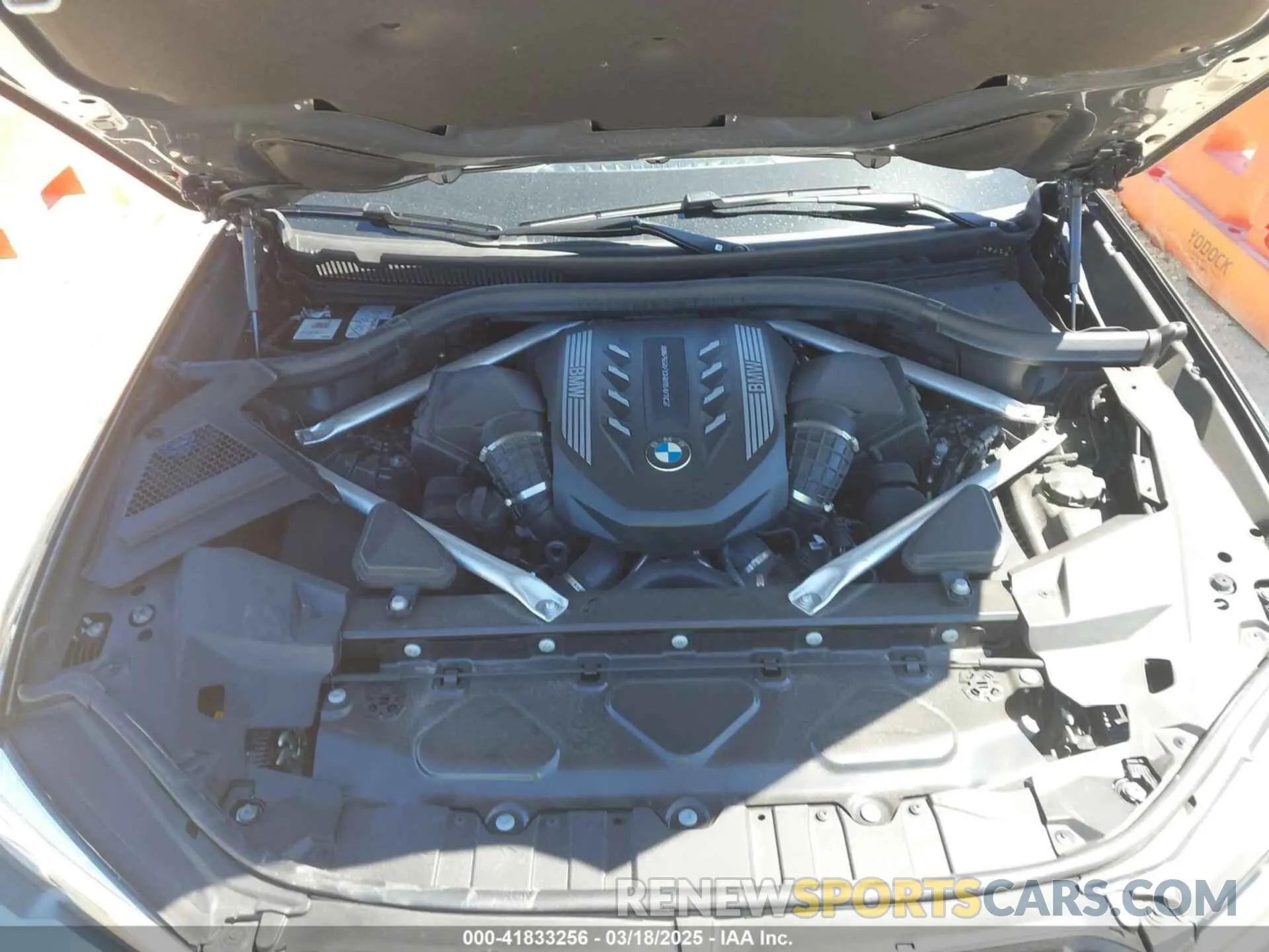 10 Фотография поврежденного автомобиля 5UXCY8C00P9P74785 BMW X6 2023