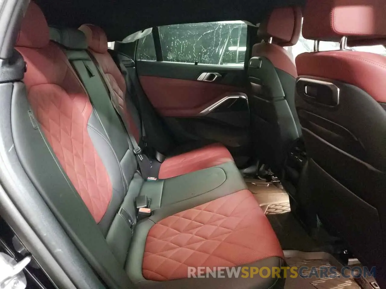10 Фотография поврежденного автомобиля 5UX33EX02R9U21037 BMW X6 2024