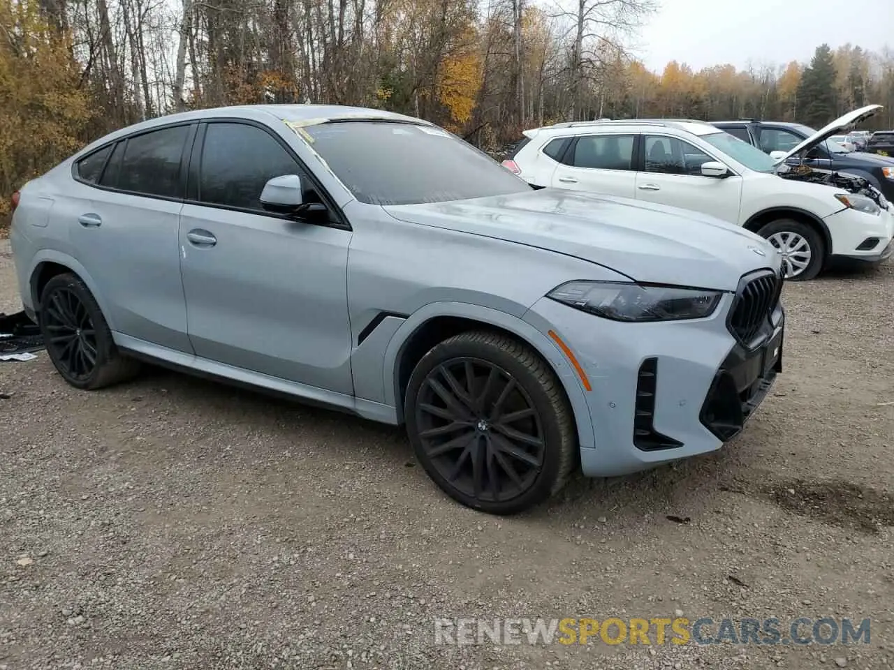 4 Photograph of a damaged car 5UX33EX03R9U39207 BMW X6 2024
