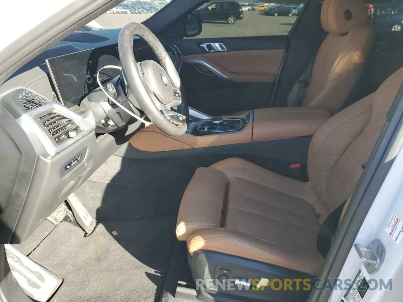 7 Фотография поврежденного автомобиля 5UX33EX06R9T30370 BMW X6 2024