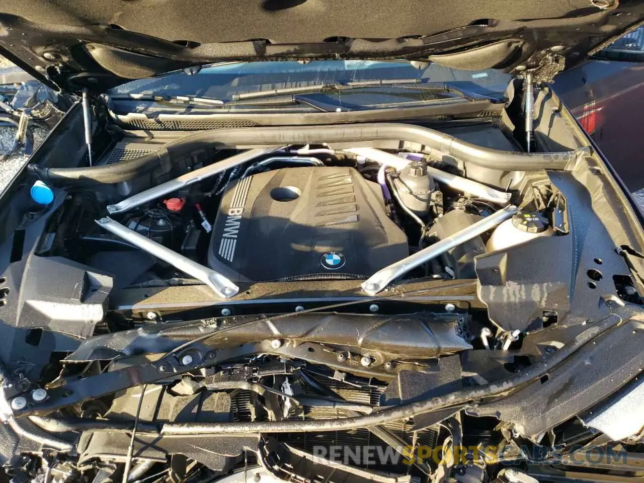 13 Photograph of a damaged car 5UX33EX06R9U42036 BMW X6 2024