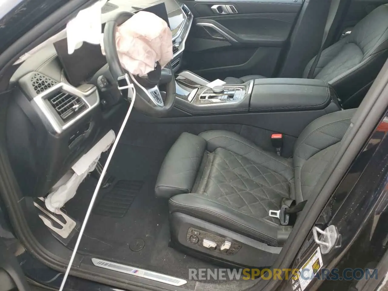 7 Photograph of a damaged car 5UX33EX07R9V74903 BMW X6 2024