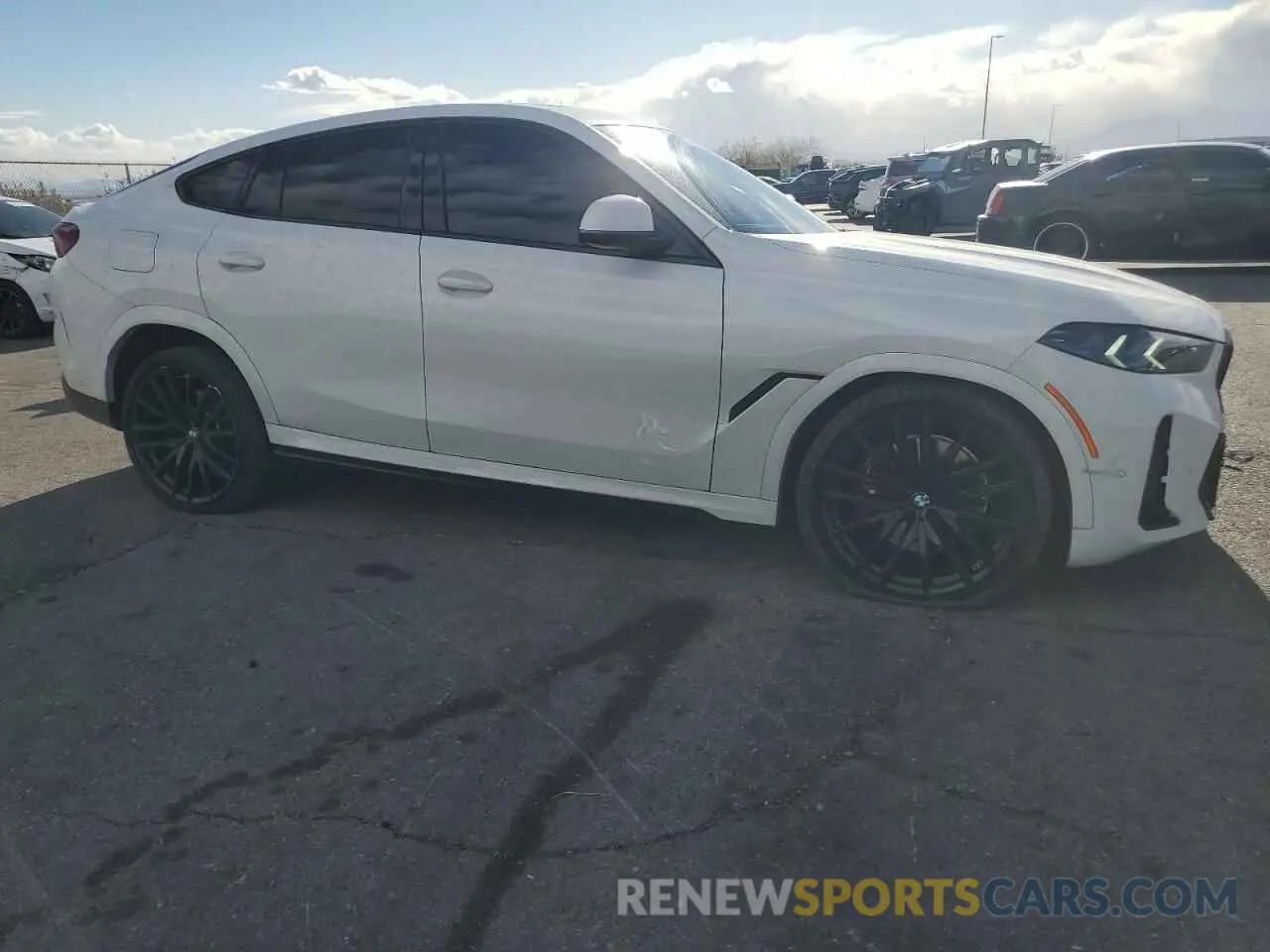 4 Photograph of a damaged car 5UX33EX09R9U97970 BMW X6 2024