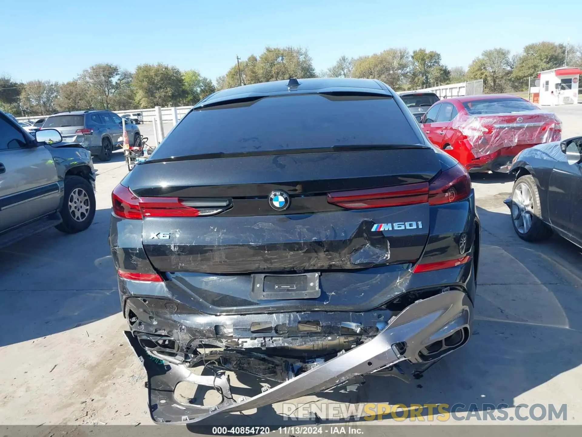 16 Photograph of a damaged car 5UX43EX05R9U48088 BMW X6 2024