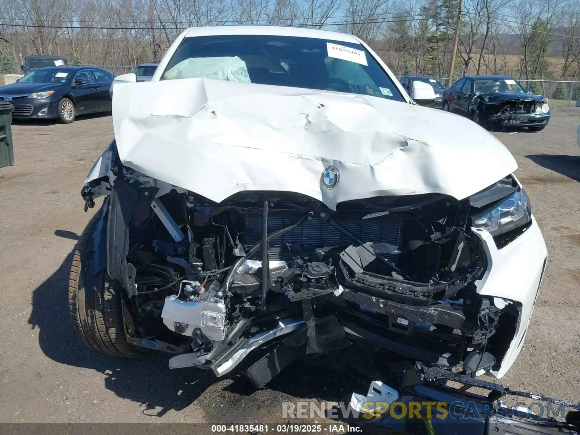 6 Photograph of a damaged car 5UX33EX01S9Z04573 BMW X6 2025