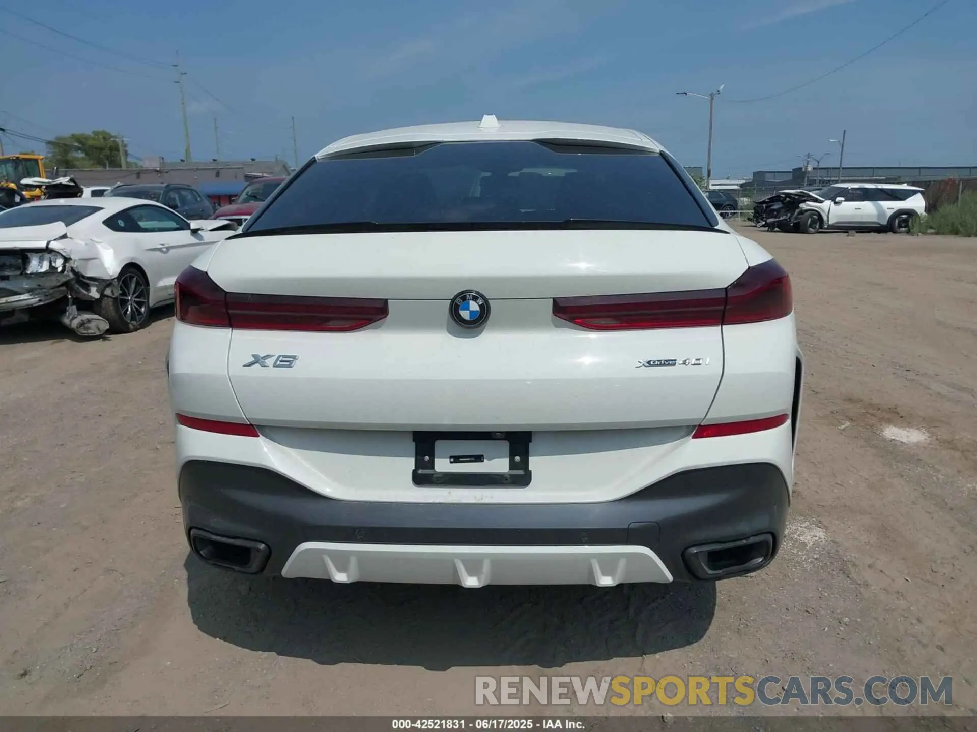 16 Photograph of a damaged car 5UX33EX04S9Y77773 BMW X6 2025