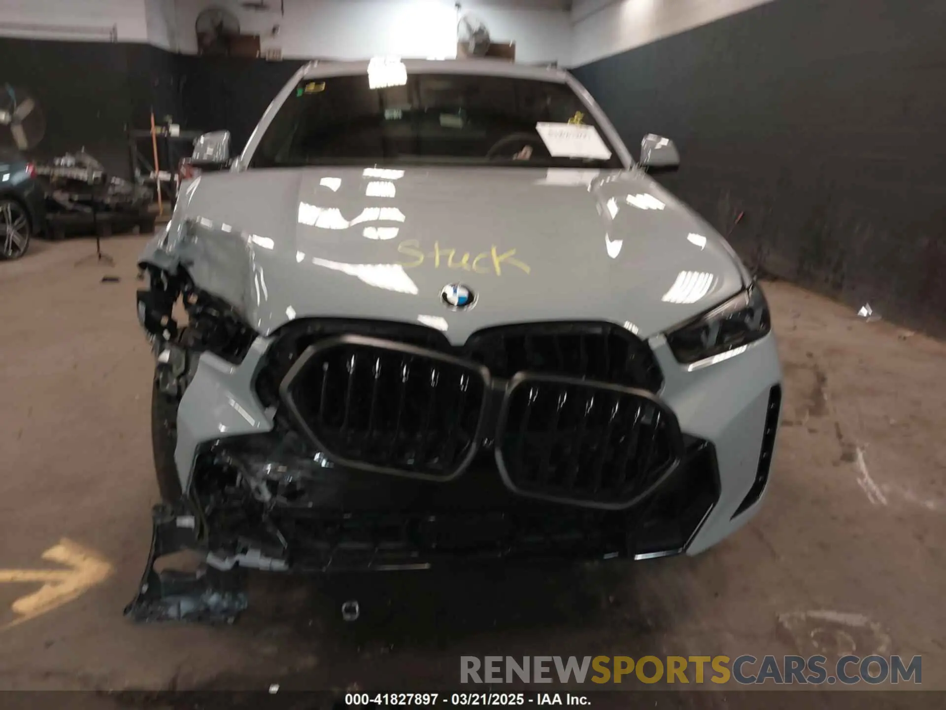 12 Photograph of a damaged car 5UX33EX04S9Z44291 BMW X6 2025