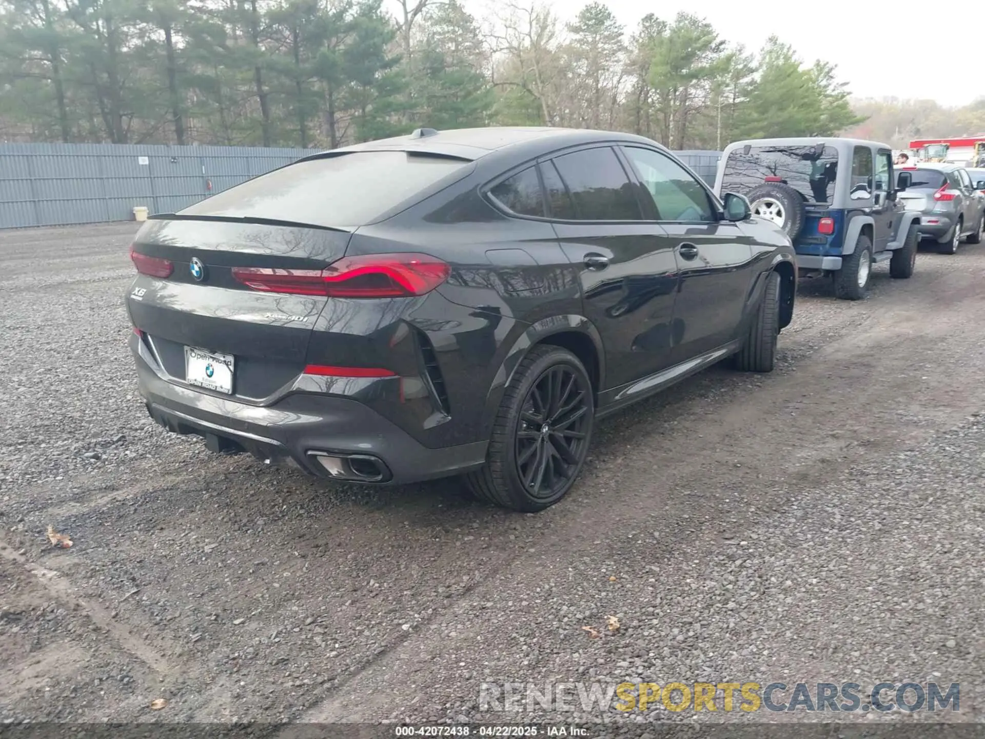4 Фотография поврежденного автомобиля 5UX33EX09S9Y89594 BMW X6 2025