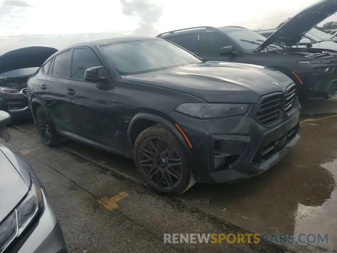 4 Photograph of a damaged car 5YM23ET08S9W88182 BMW X6 M COMPE 2025