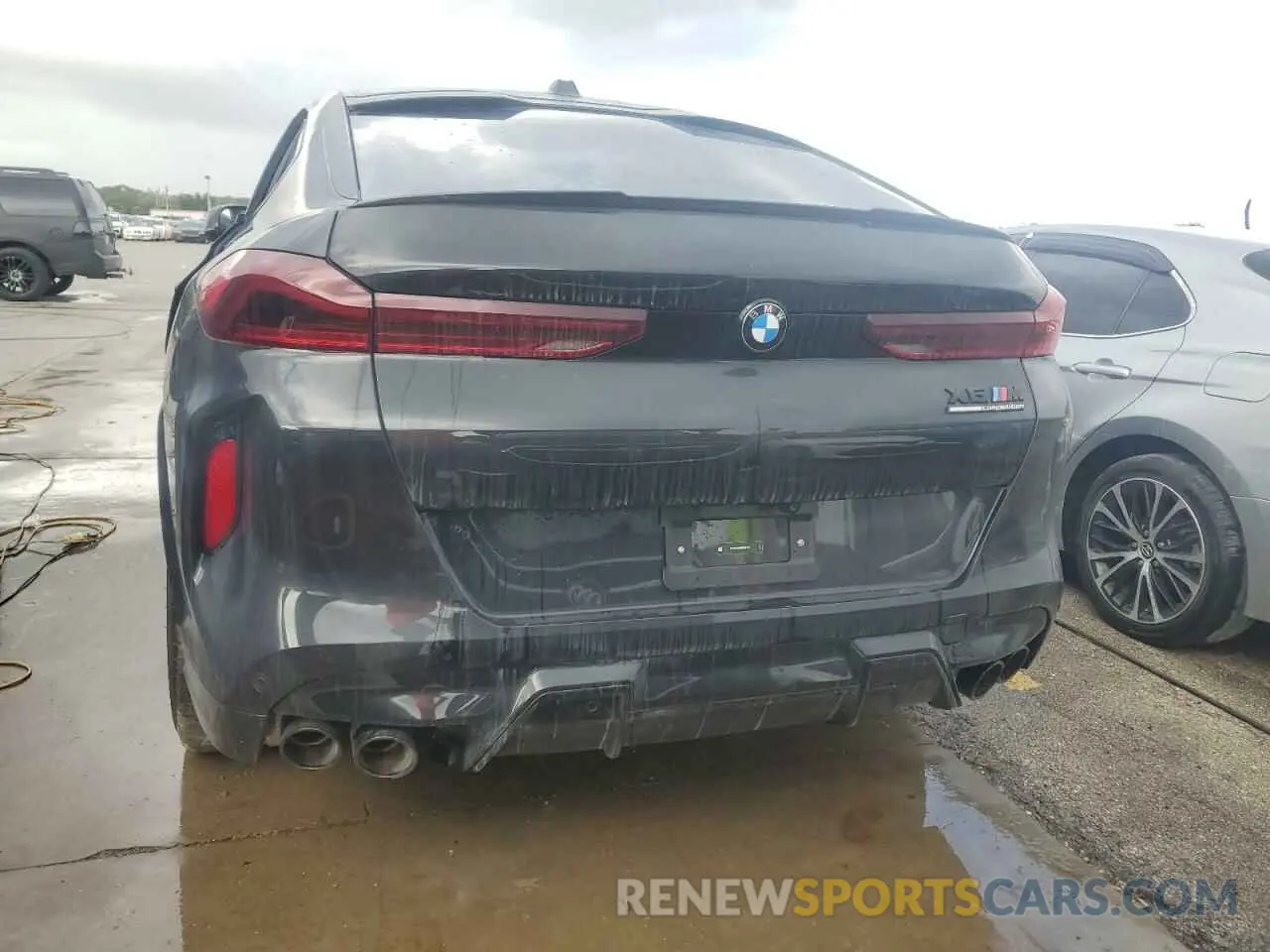 6 Photograph of a damaged car 5YM23ET08S9W88182 BMW X6 M COMPE 2025