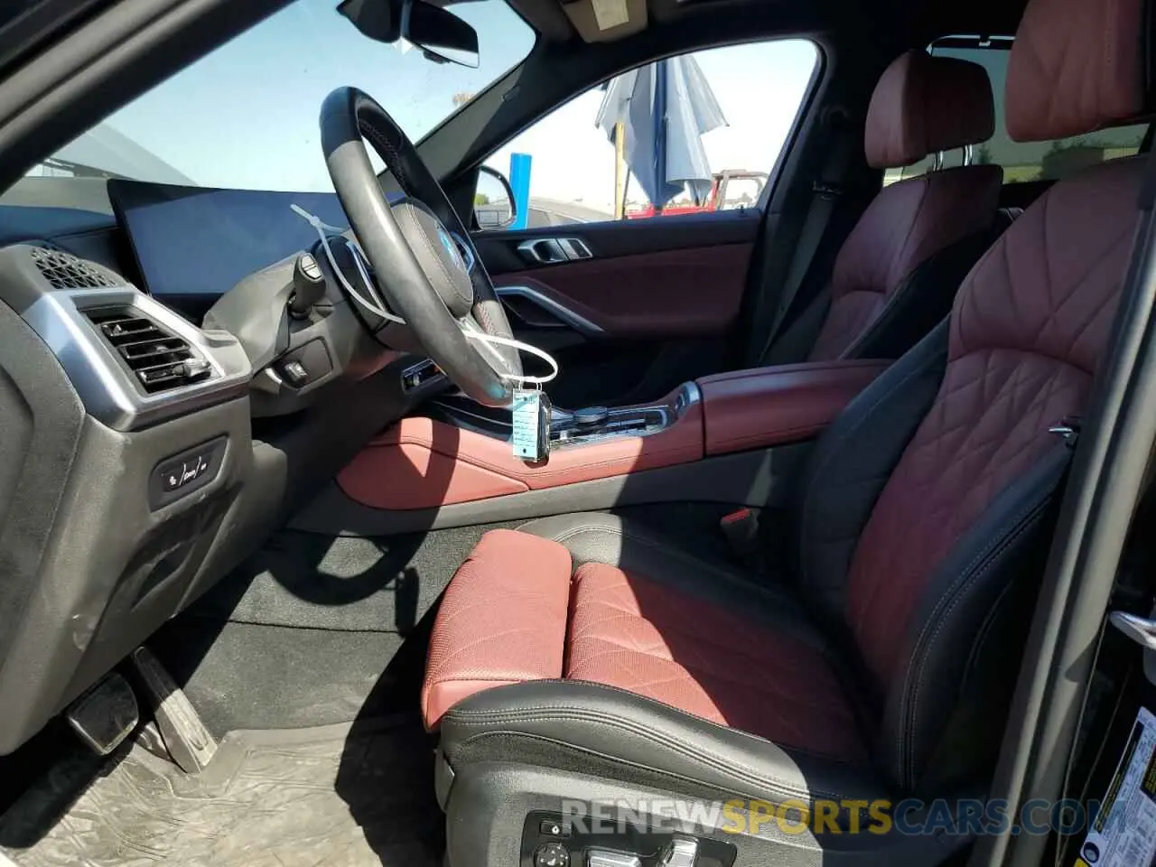 7 Photograph of a damaged car 5UX43EX04R9S22513 BMW X6 M60I 2024