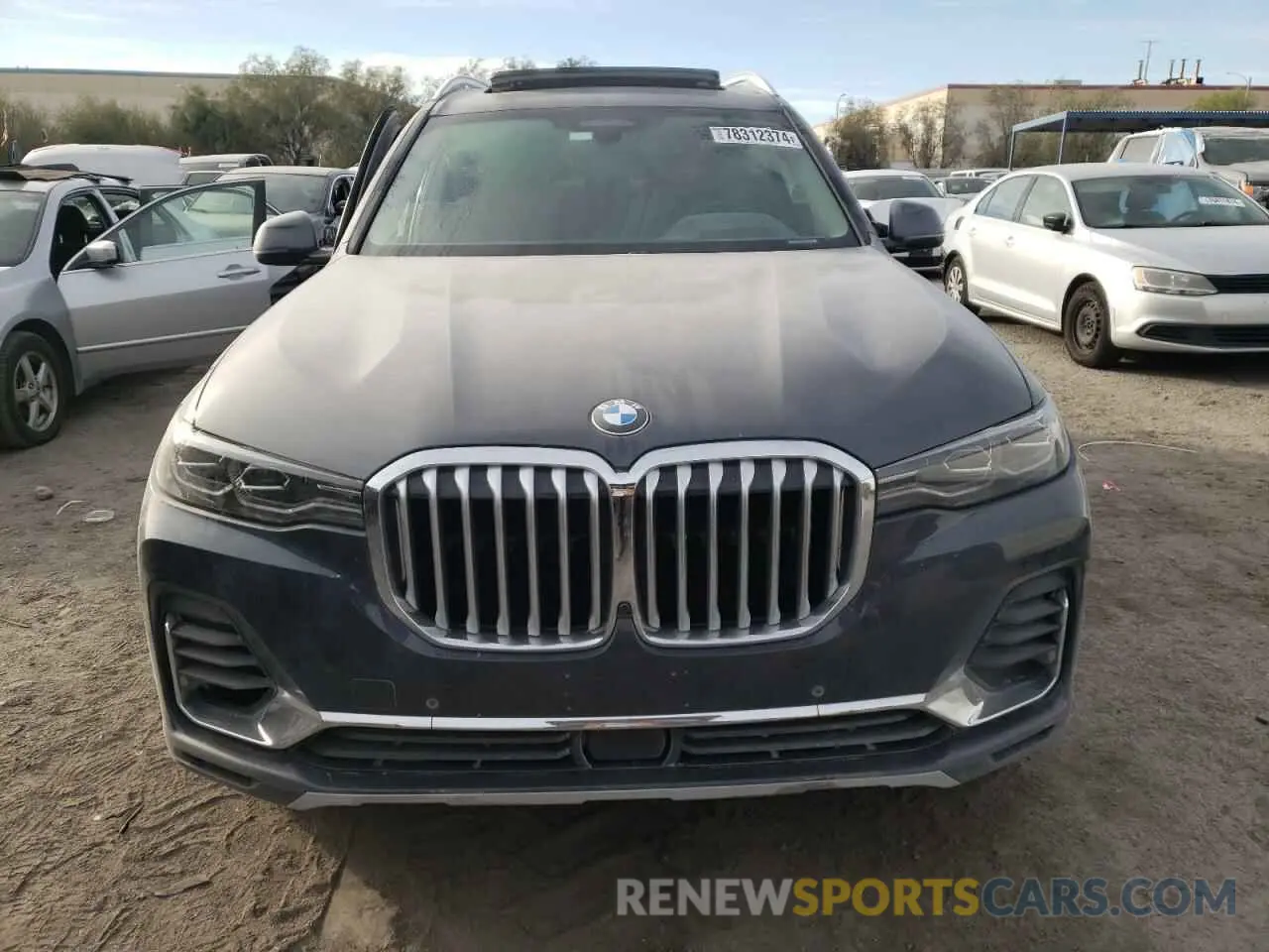 5 Photograph of a damaged car 5UXCW2C50KL086747 BMW X7 2019