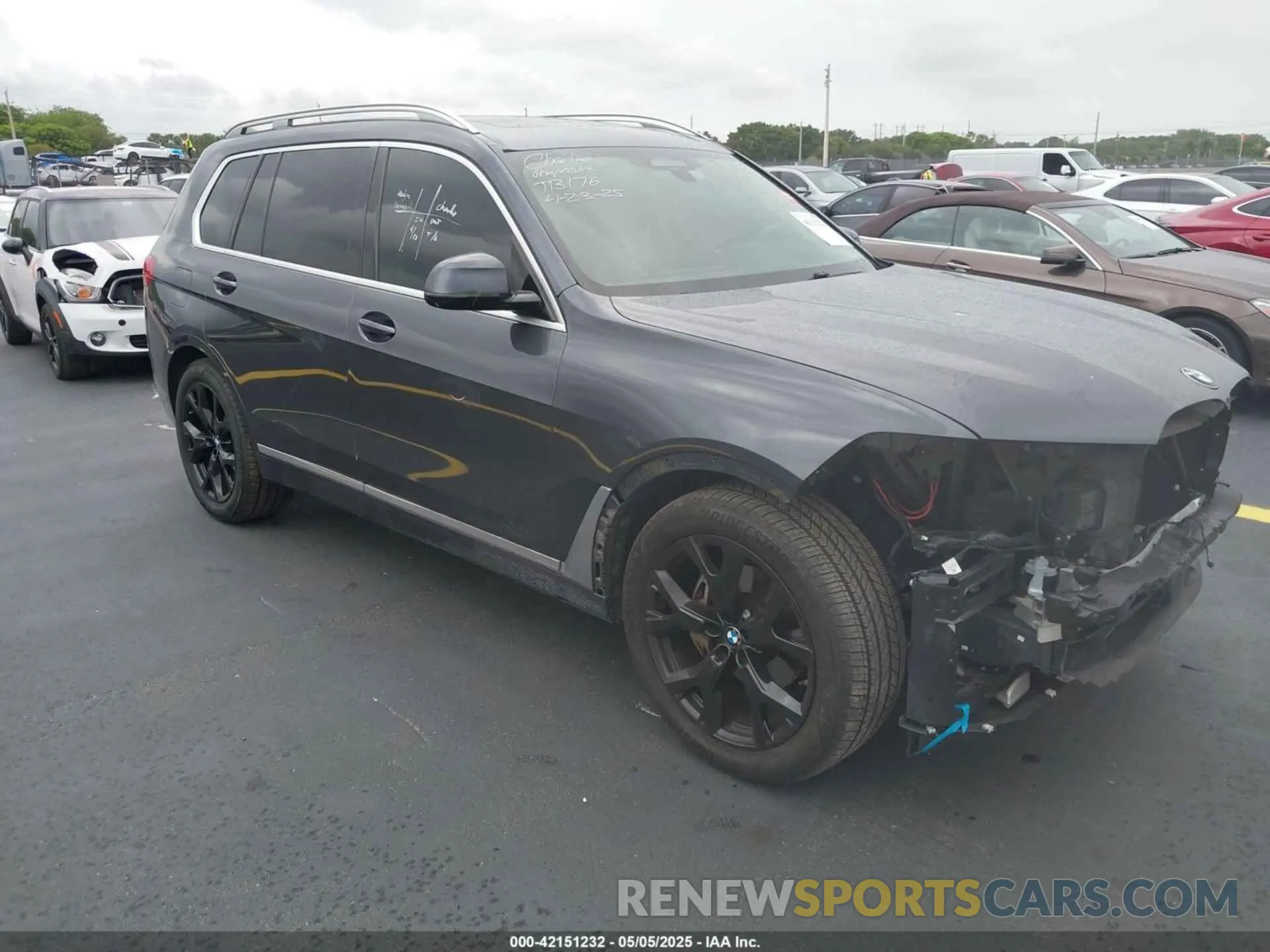 1 Photograph of a damaged car 5UXCW2C56KL081312 BMW X7 2019