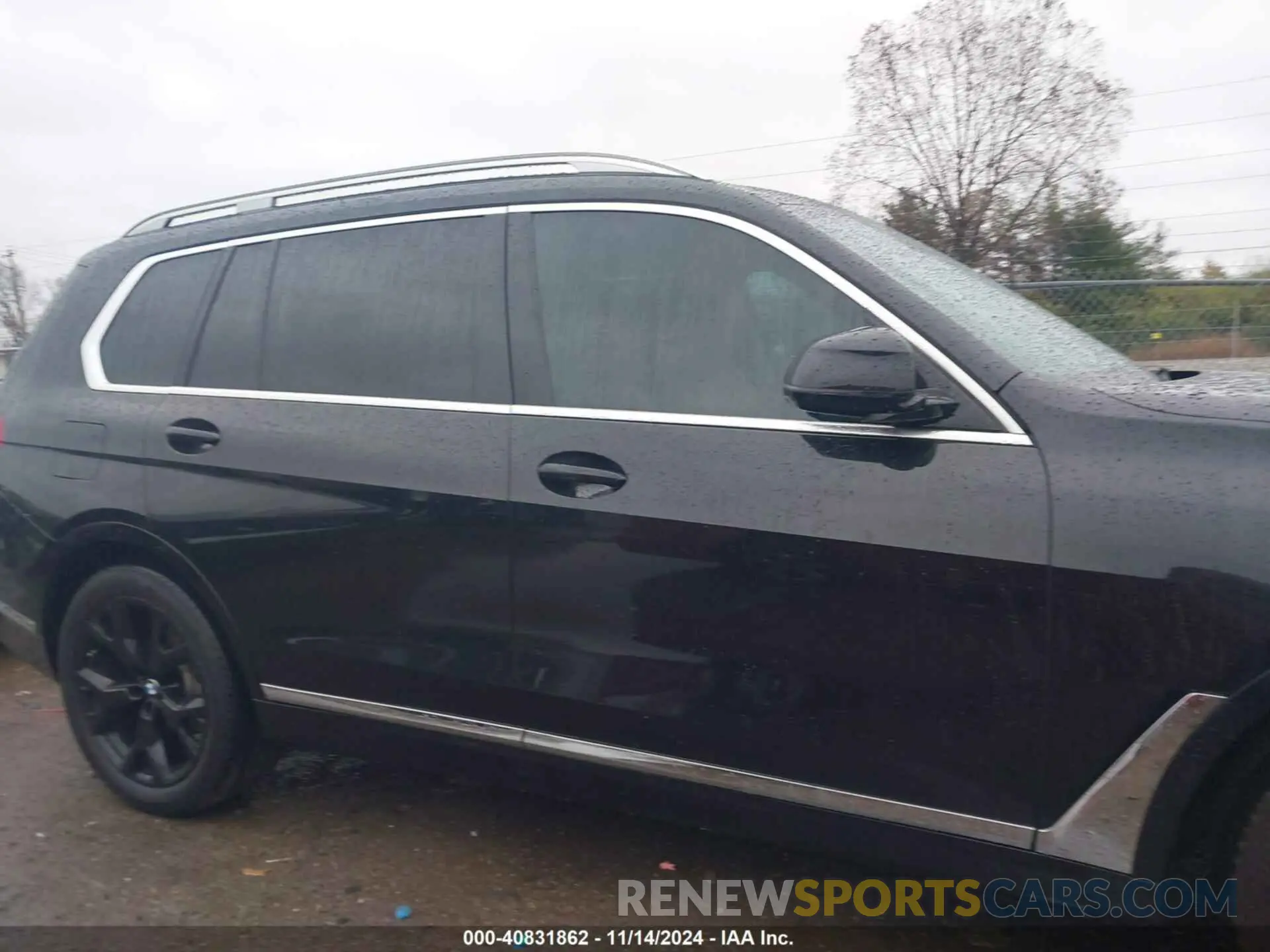 13 Photograph of a damaged car 5UXCW2C56KL081553 BMW X7 2019
