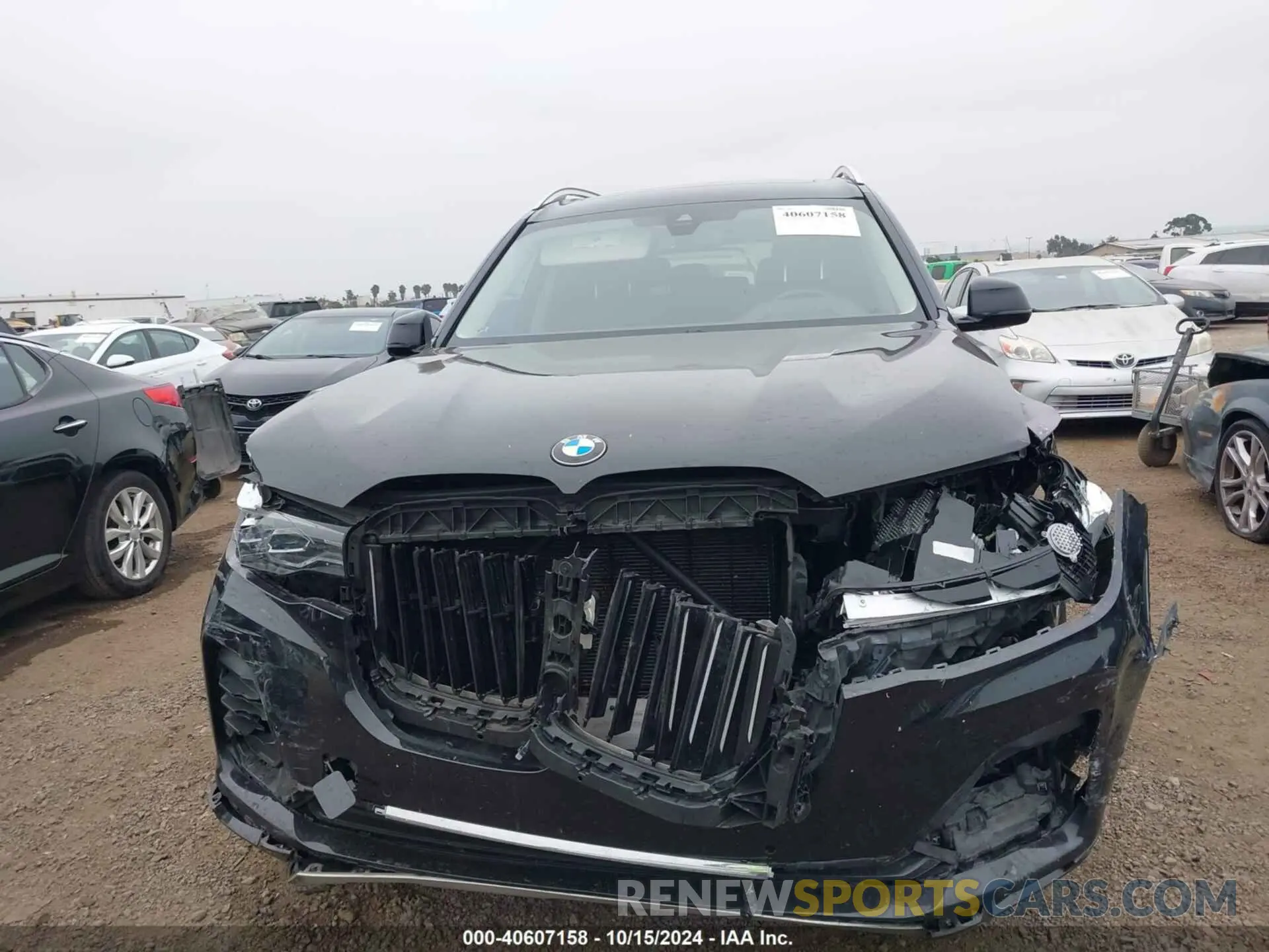 13 Photograph of a damaged car 5UXCW2C56KL085490 BMW X7 2019