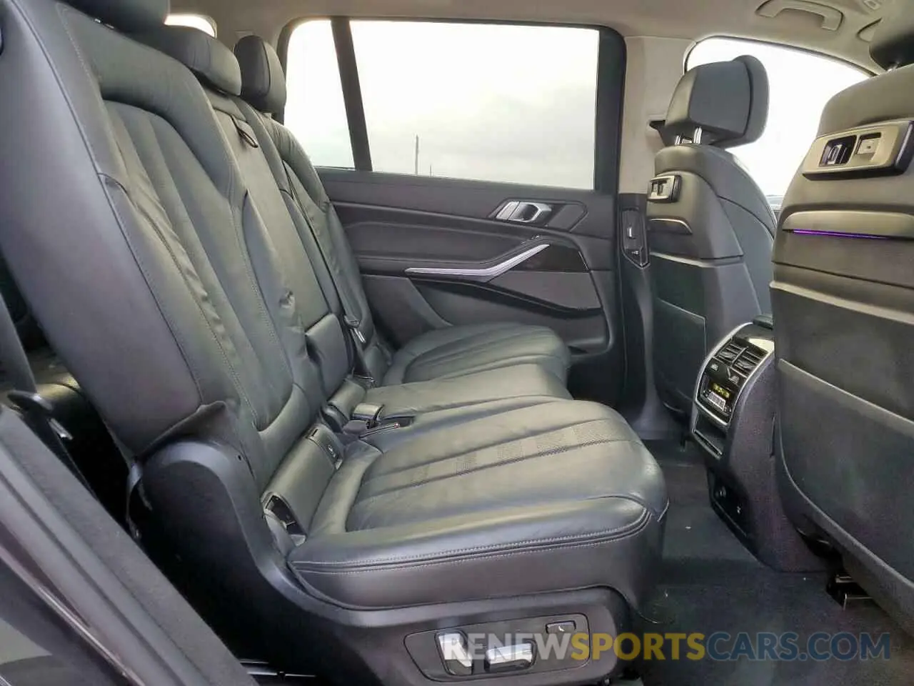 11 Фотография поврежденного автомобиля 5UXCW2C56KL086445 BMW X7 2019