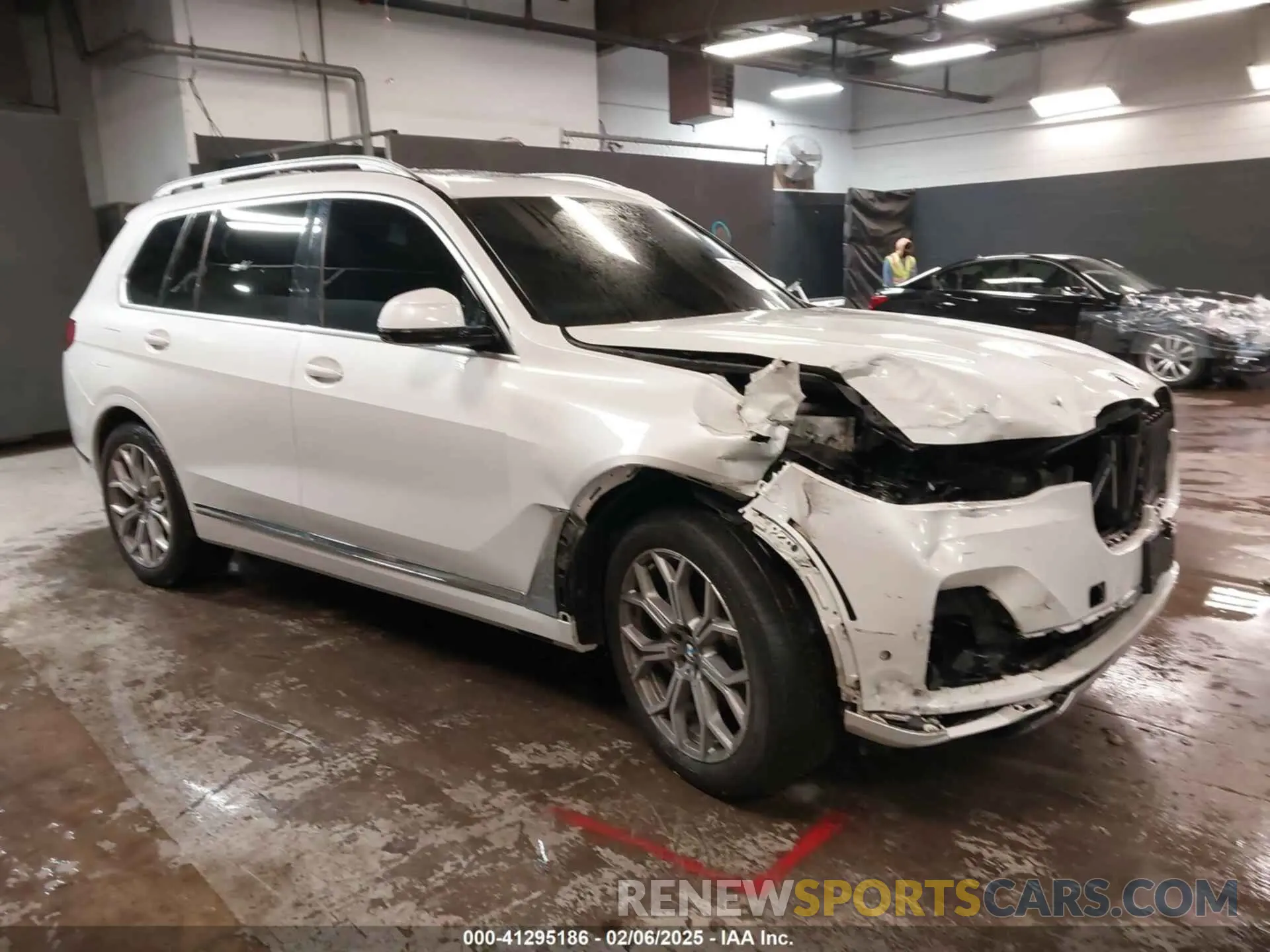 1 Фотография поврежденного автомобиля 5UXCW2C57KL089659 BMW X7 2019