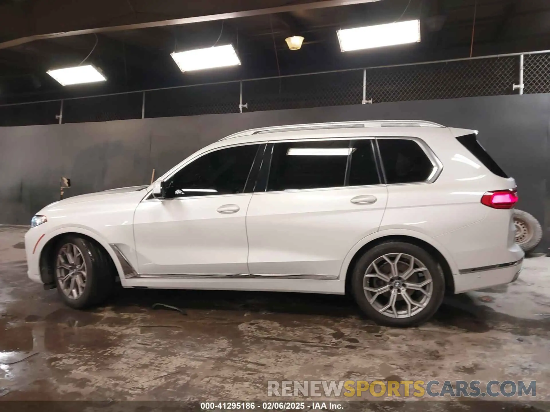 15 Фотография поврежденного автомобиля 5UXCW2C57KL089659 BMW X7 2019