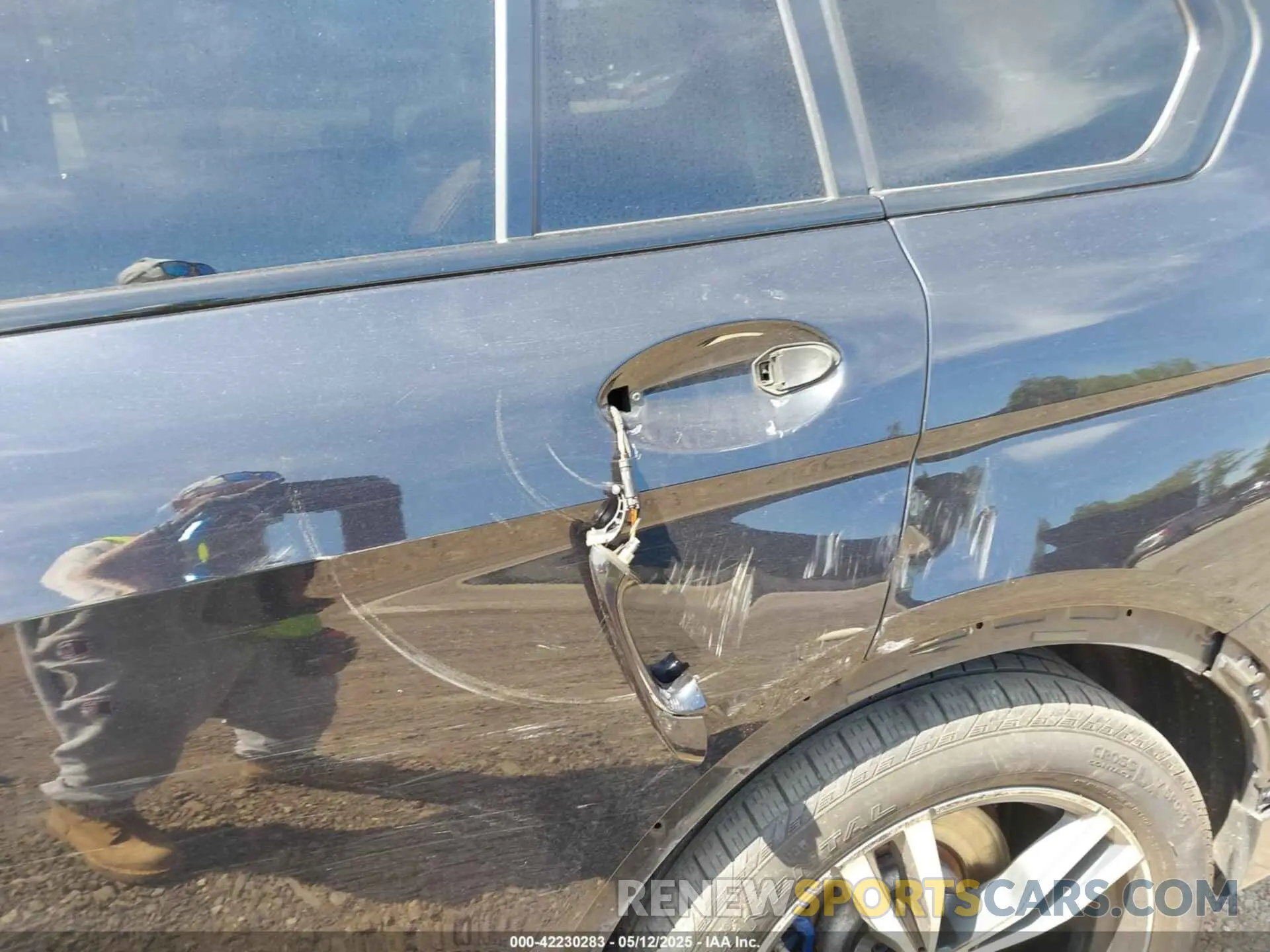 20 Photograph of a damaged car 5UXCW2C5XKL084486 BMW X7 2019