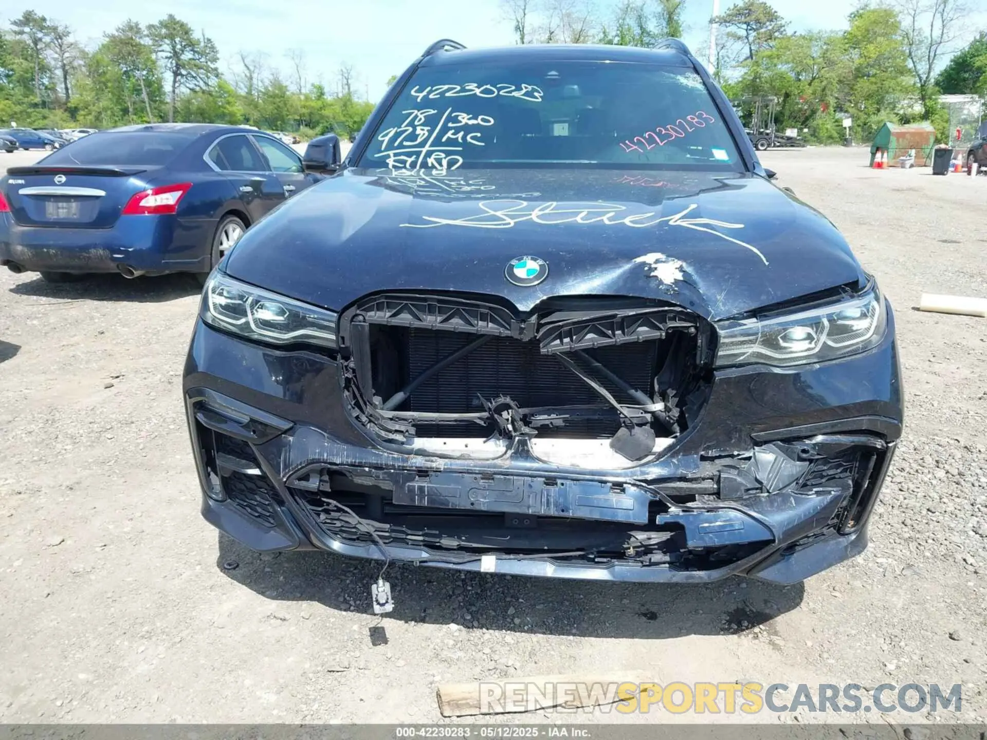6 Photograph of a damaged car 5UXCW2C5XKL084486 BMW X7 2019