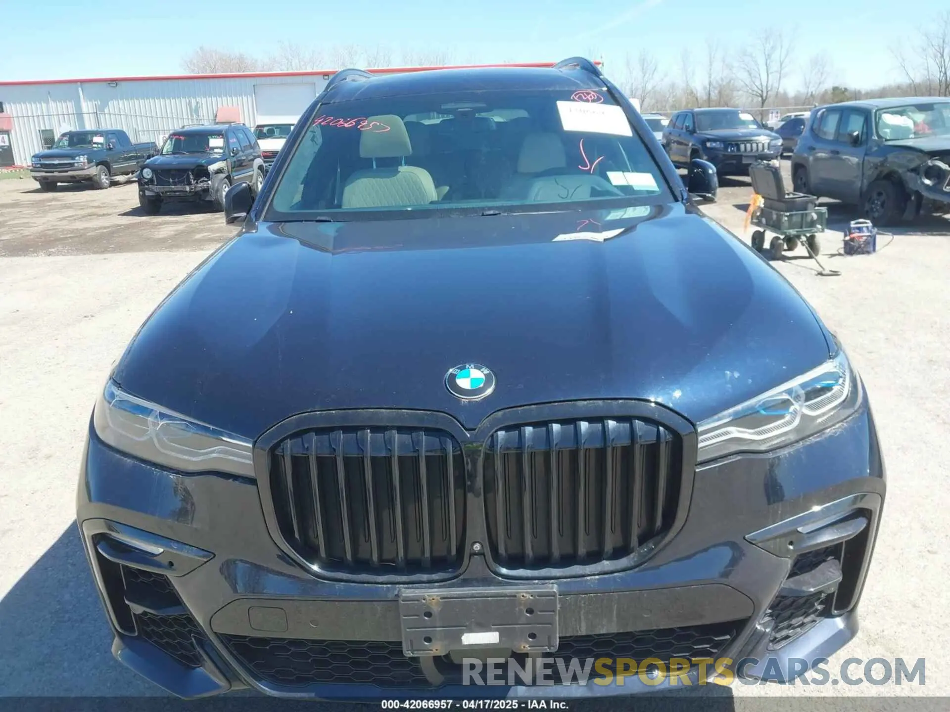 6 Photograph of a damaged car 5UXCX4C52KLS36334 BMW X7 2019