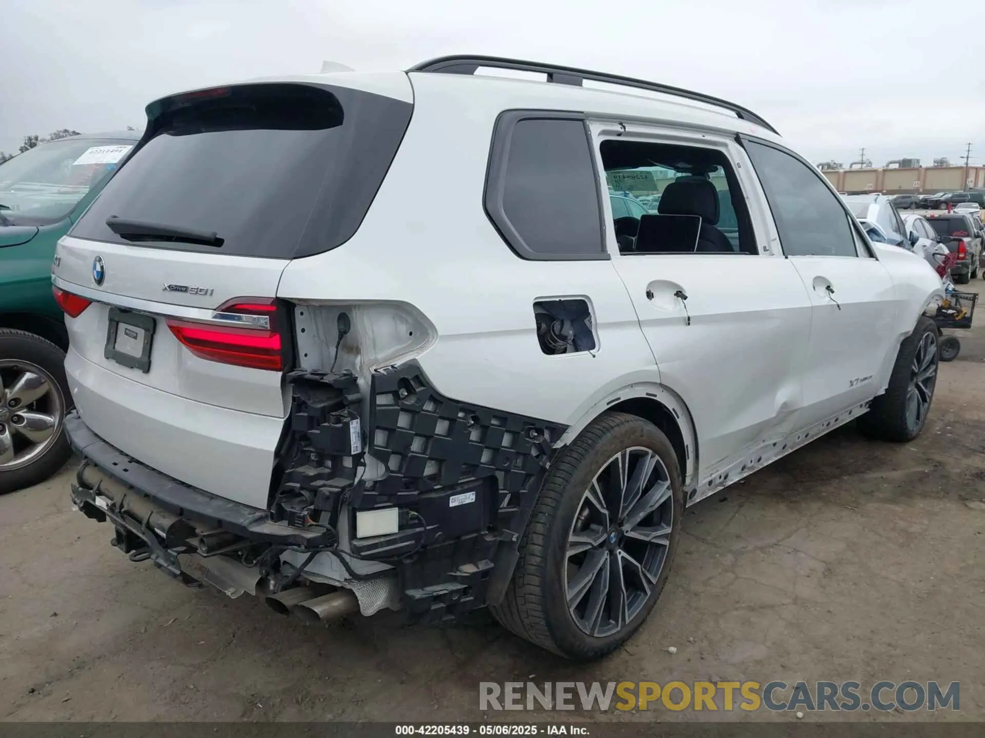4 Фотография поврежденного автомобиля 5UXCX4C54KLS38182 BMW X7 2019
