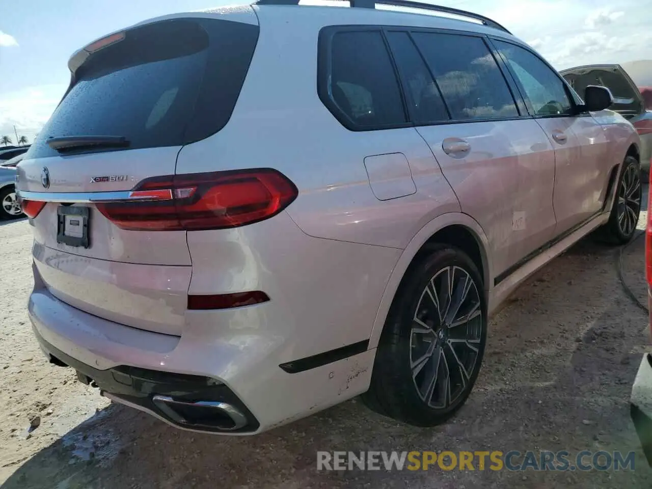 3 Photograph of a damaged car 5UXCX4C55KLS36814 BMW X7 2019