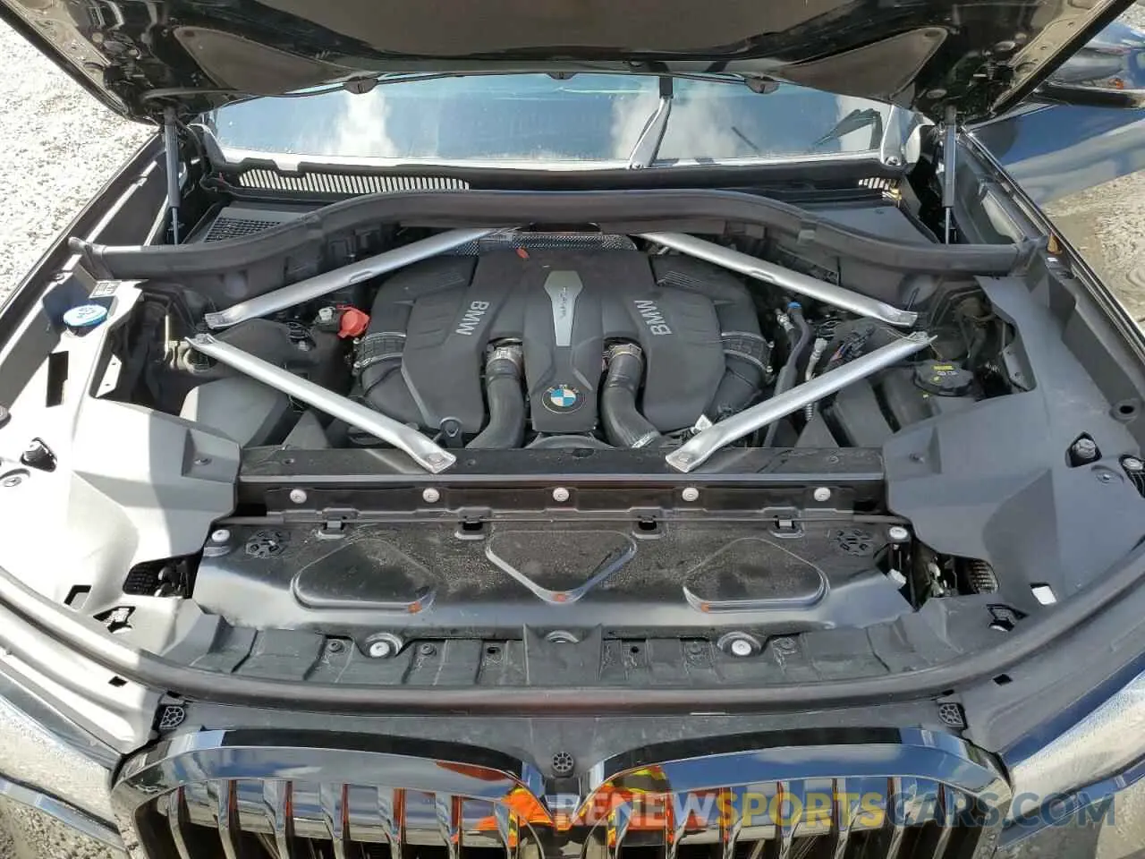 12 Photograph of a damaged car 5UXCX4C55KLS38711 BMW X7 2019