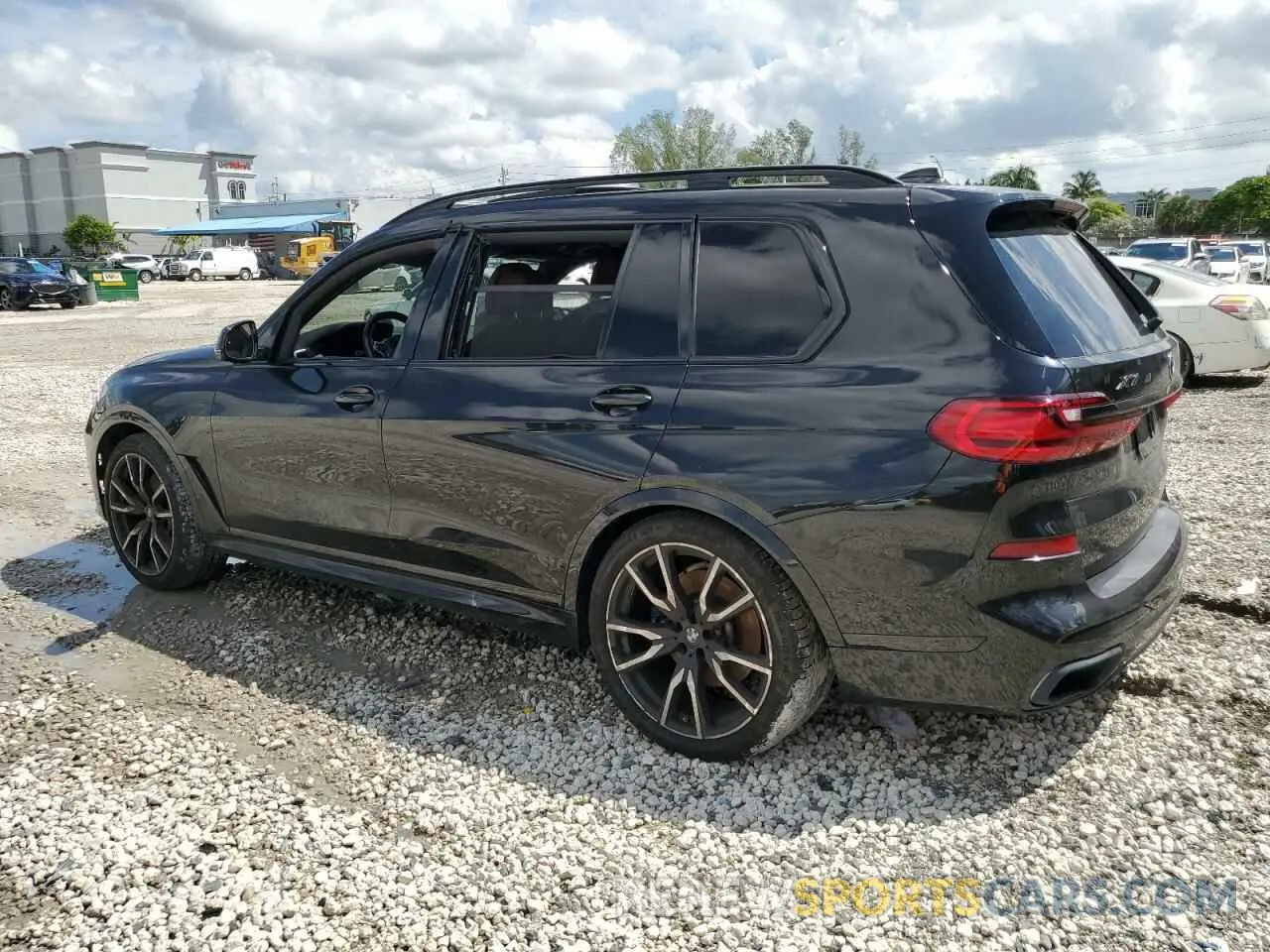 2 Photograph of a damaged car 5UXCX4C55KLS38711 BMW X7 2019