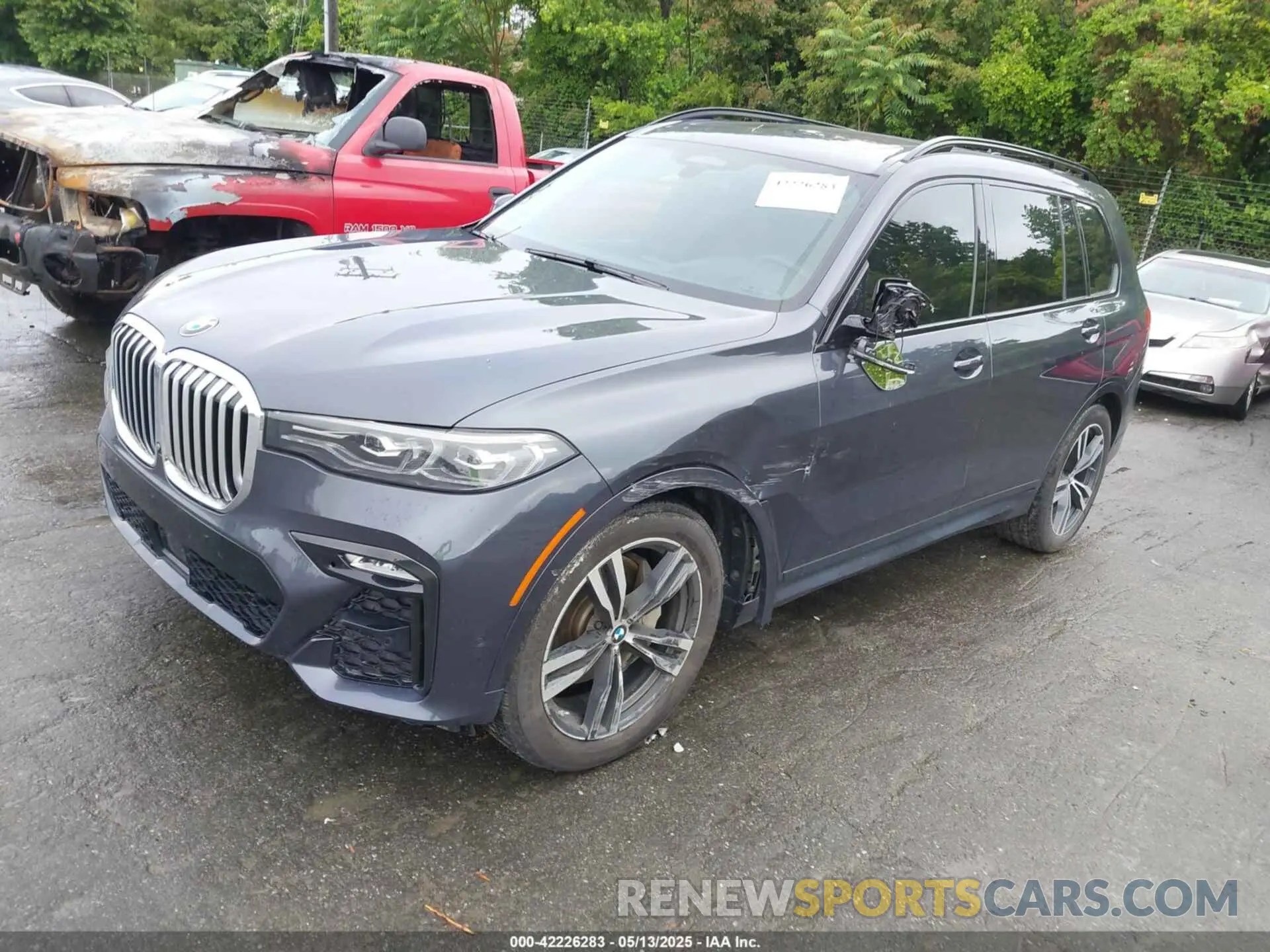 2 Photograph of a damaged car 5UXCX4C57KLS37656 BMW X7 2019