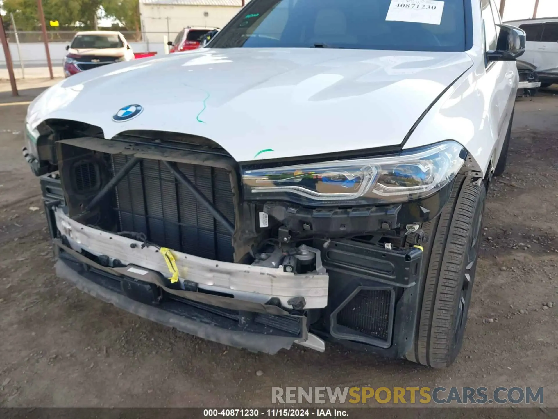 6 Photograph of a damaged car 5UXCX4C58KLS36628 BMW X7 2019