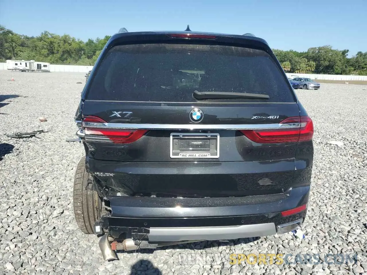 6 Photograph of a damaged car 5UXCW2C03L9B11355 BMW X7 2020