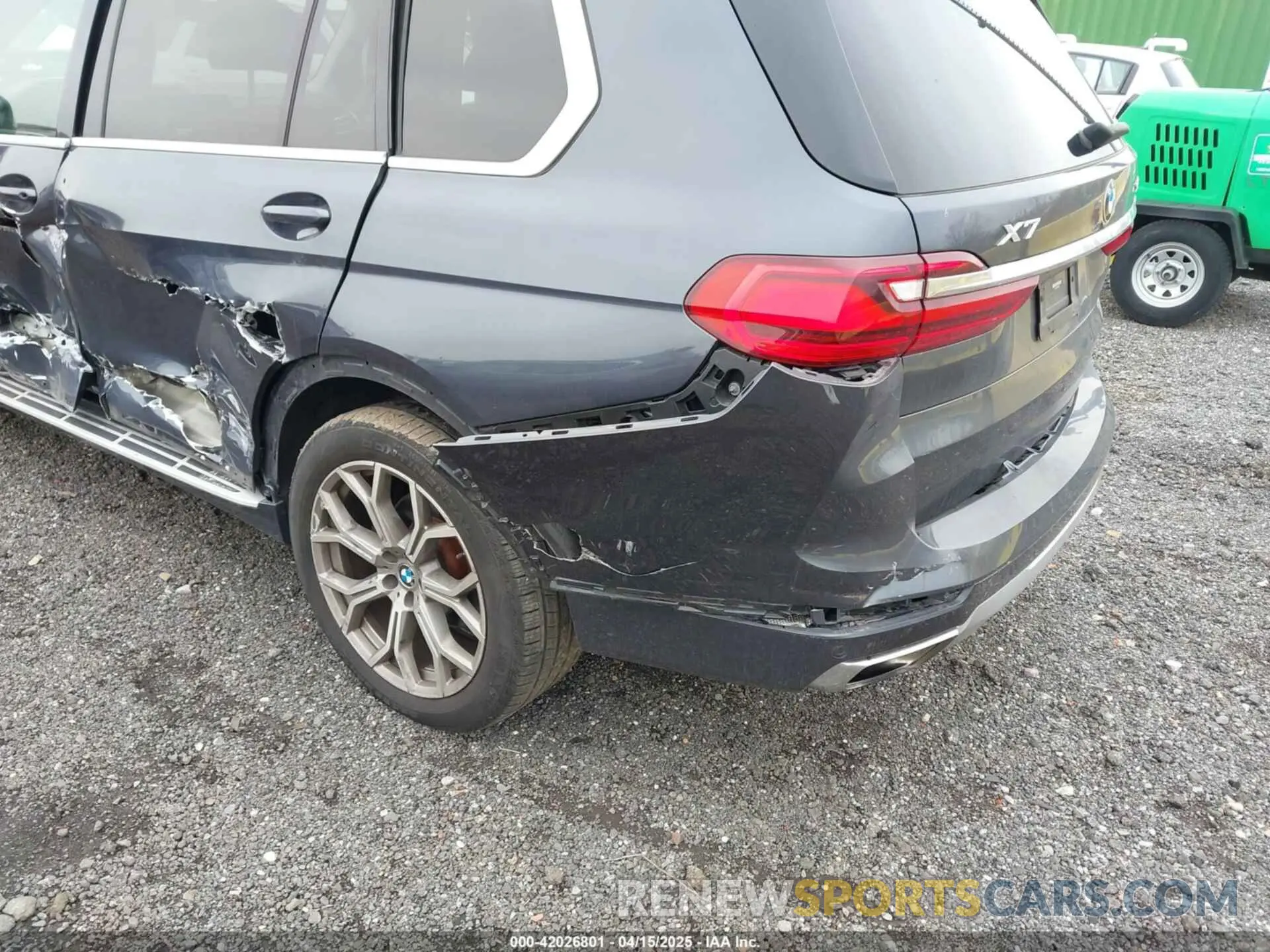 19 Фотография поврежденного автомобиля 5UXCW2C03L9B38605 BMW X7 2020
