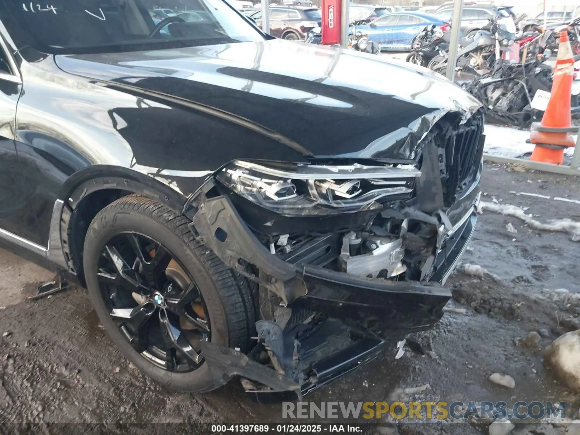 17 Фотография поврежденного автомобиля 5UXCW2C04L9B58734 BMW X7 2020