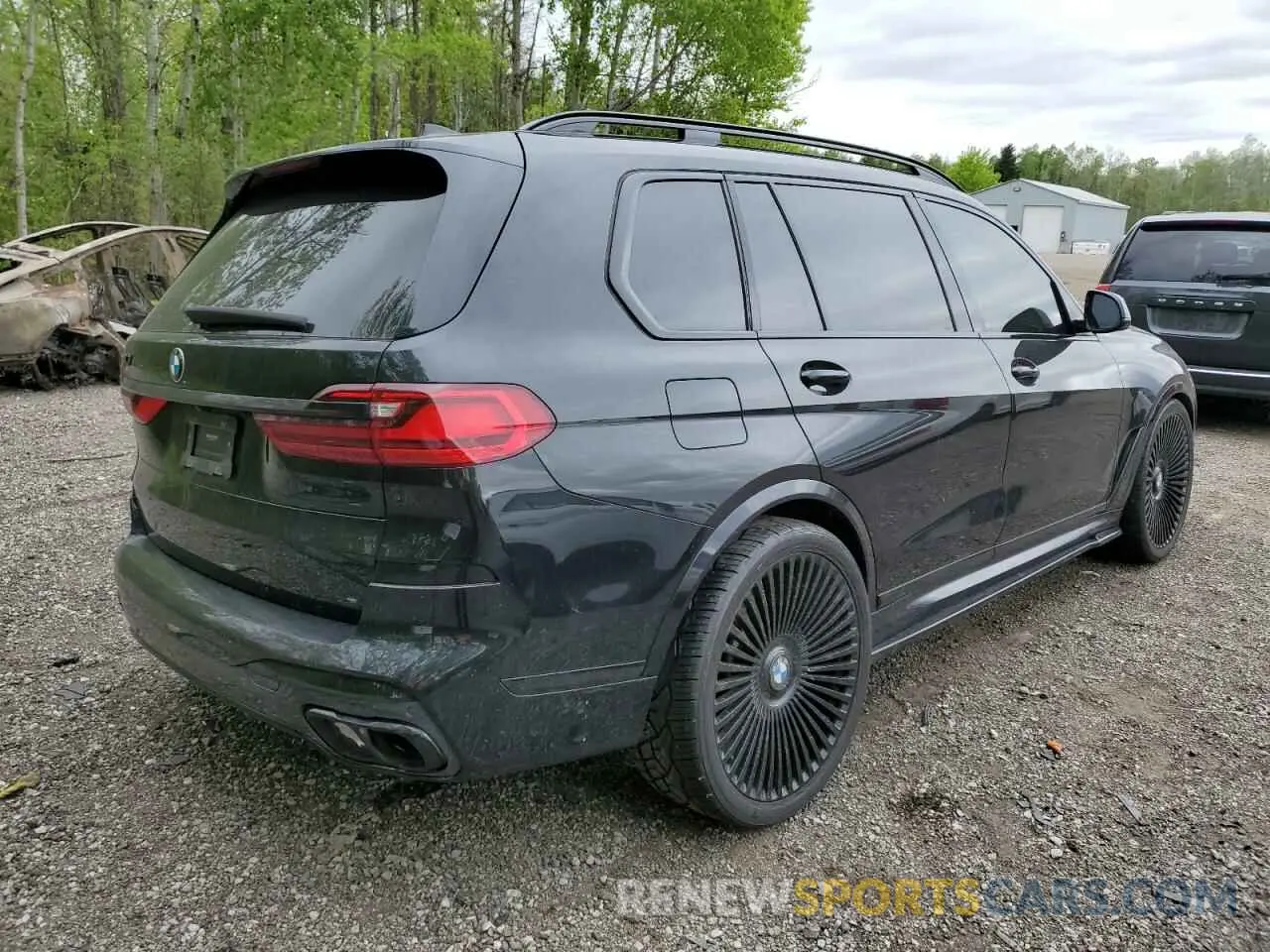 3 Photograph of a damaged car 5UXCW2C06L9A01481 BMW X7 2020