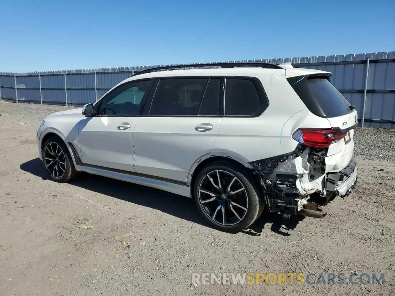 2 Фотография поврежденного автомобиля 5UXCW2C06L9B14153 BMW X7 2020