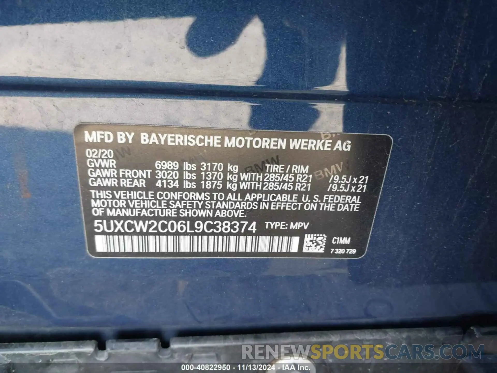 9 Photograph of a damaged car 5UXCW2C06L9C38374 BMW X7 2020